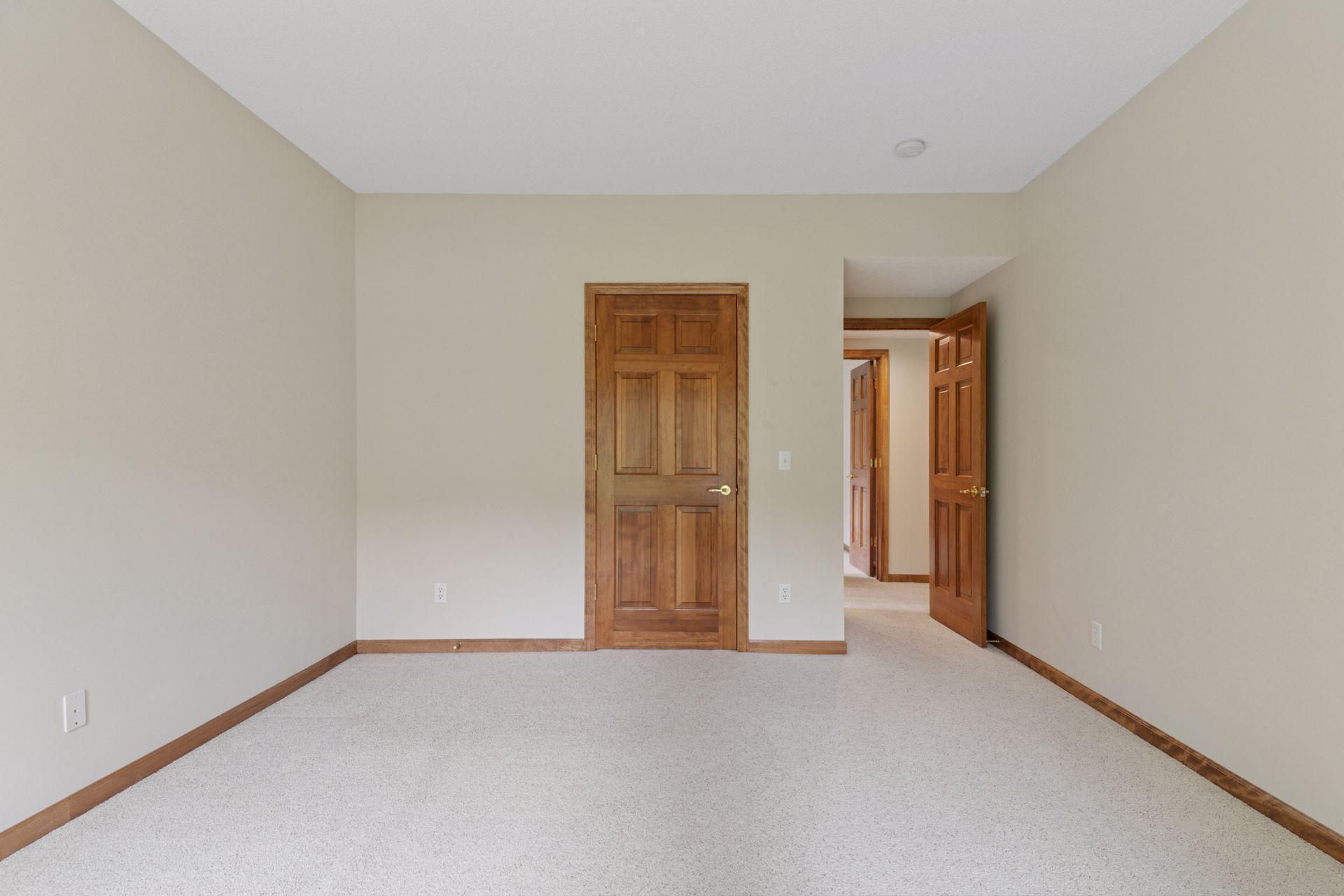 343 Waycliffe Drive N