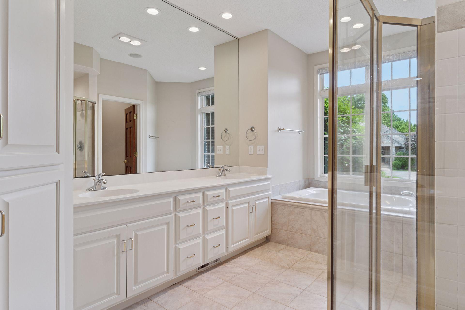 343 Waycliffe Drive N