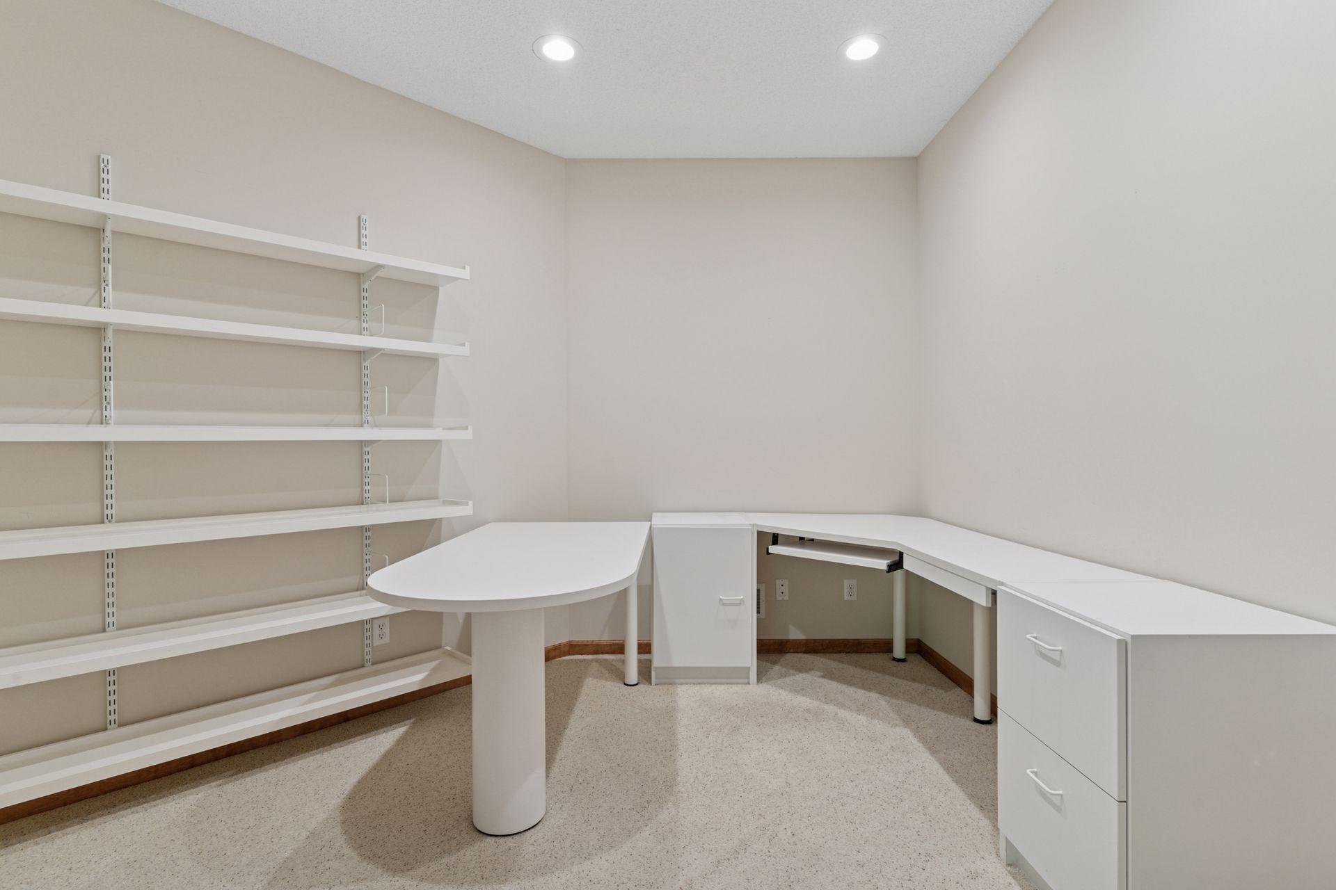 343 Waycliffe Drive N