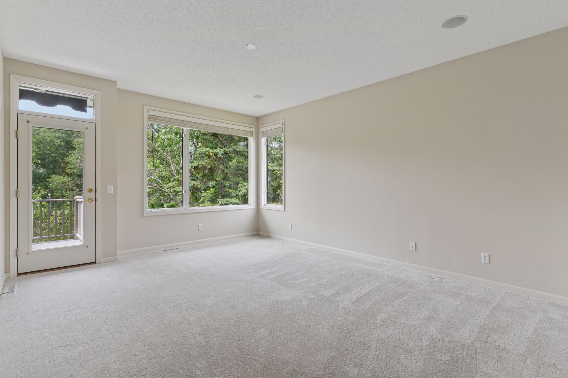 343 Waycliffe Drive N