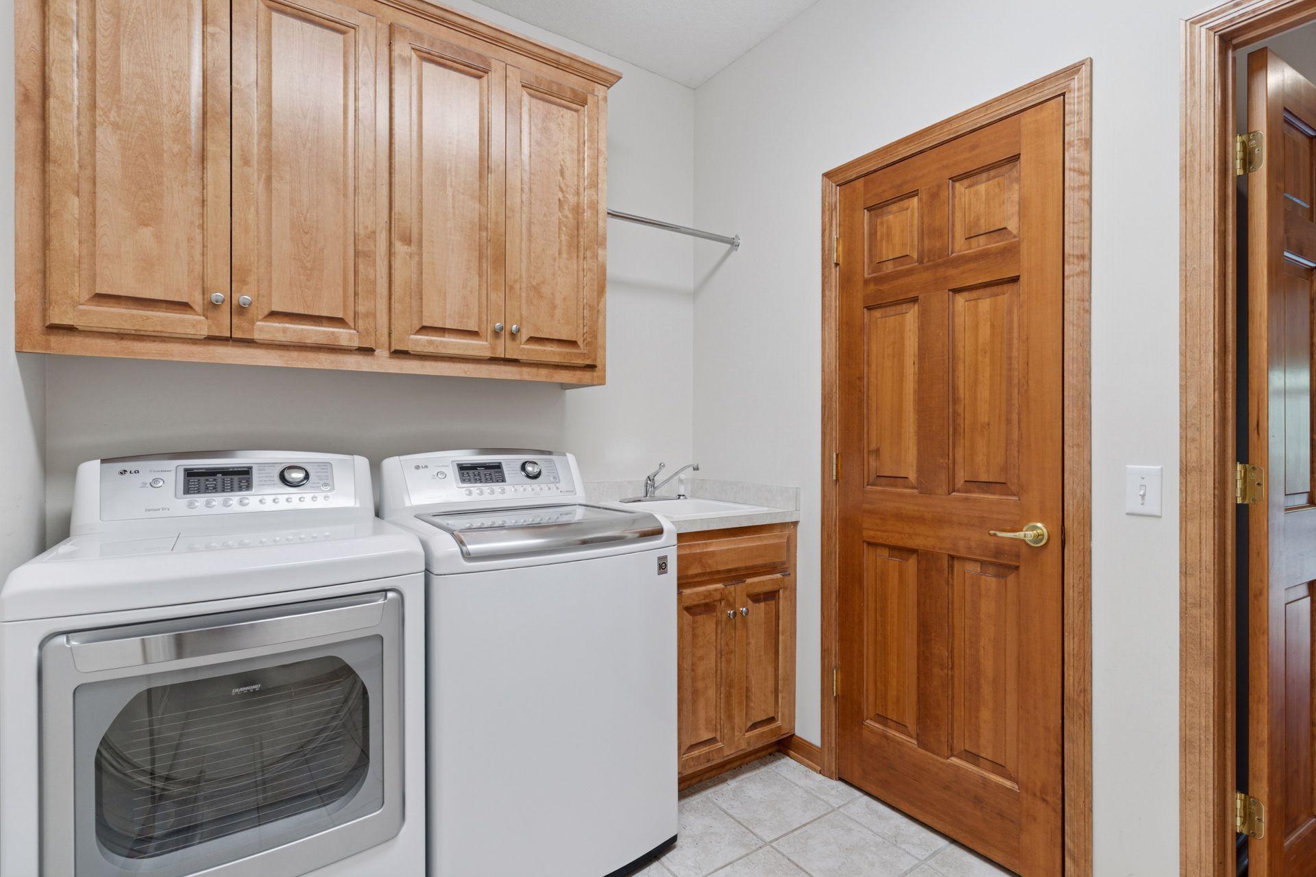 343 Waycliffe Drive N