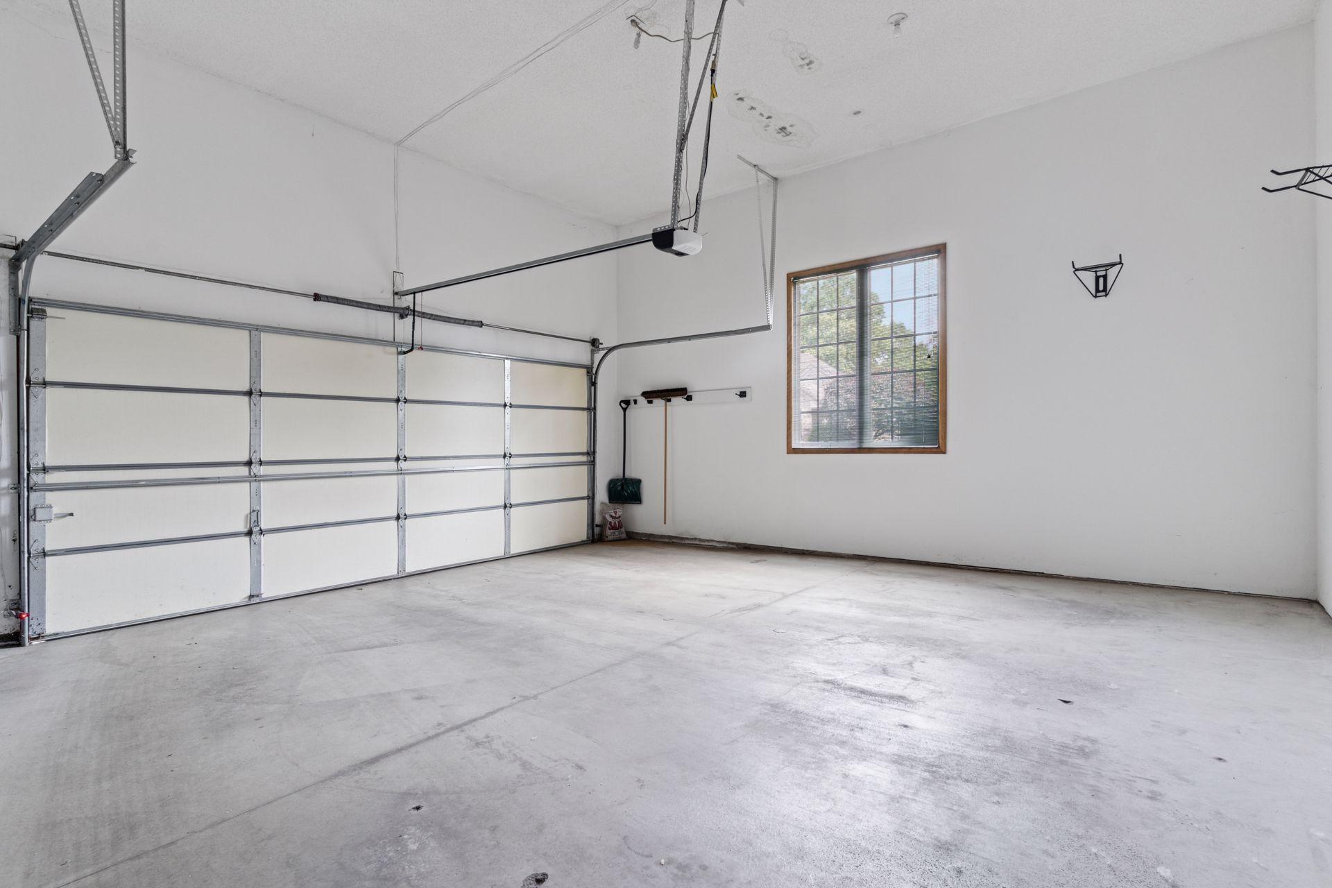 343 Waycliffe Drive N