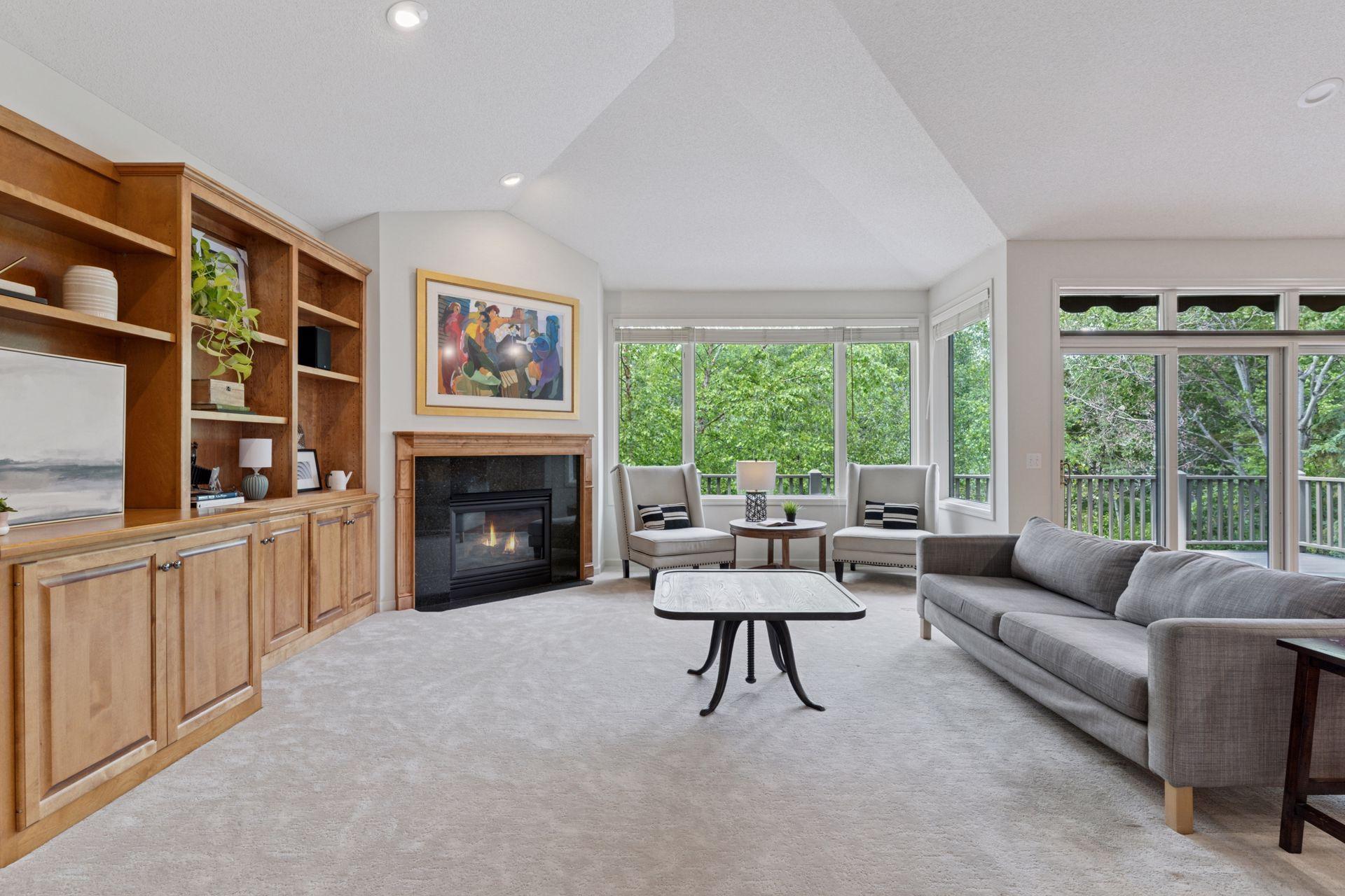 343 Waycliffe Drive N