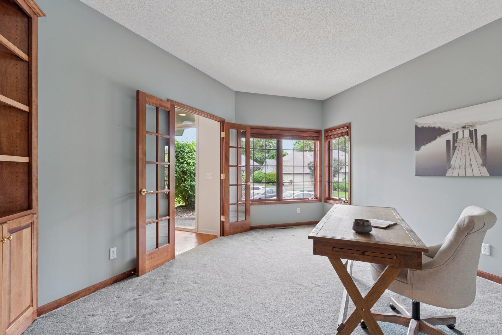 343 Waycliffe Drive N