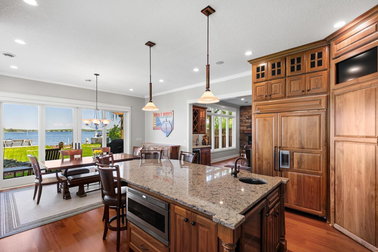2172 Shadywood Road
