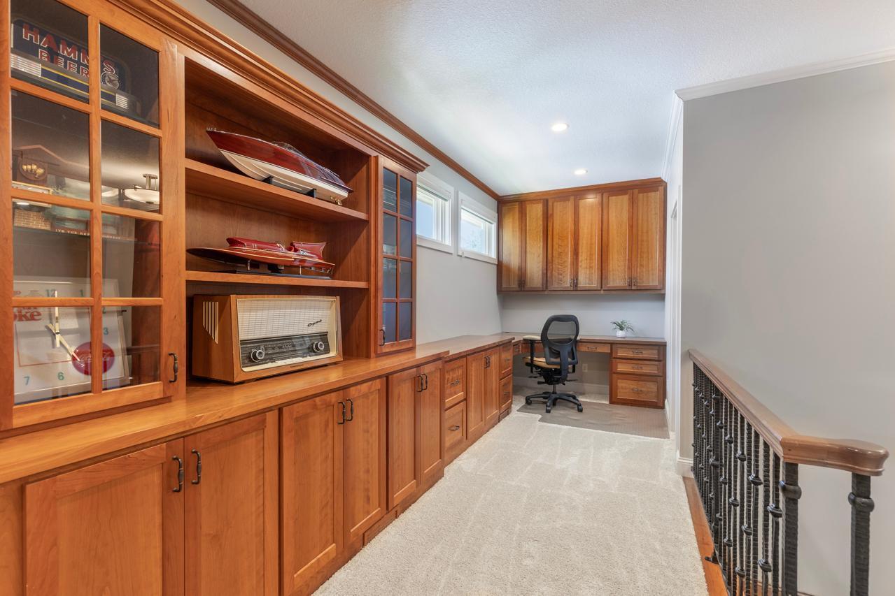 2172 Shadywood Road