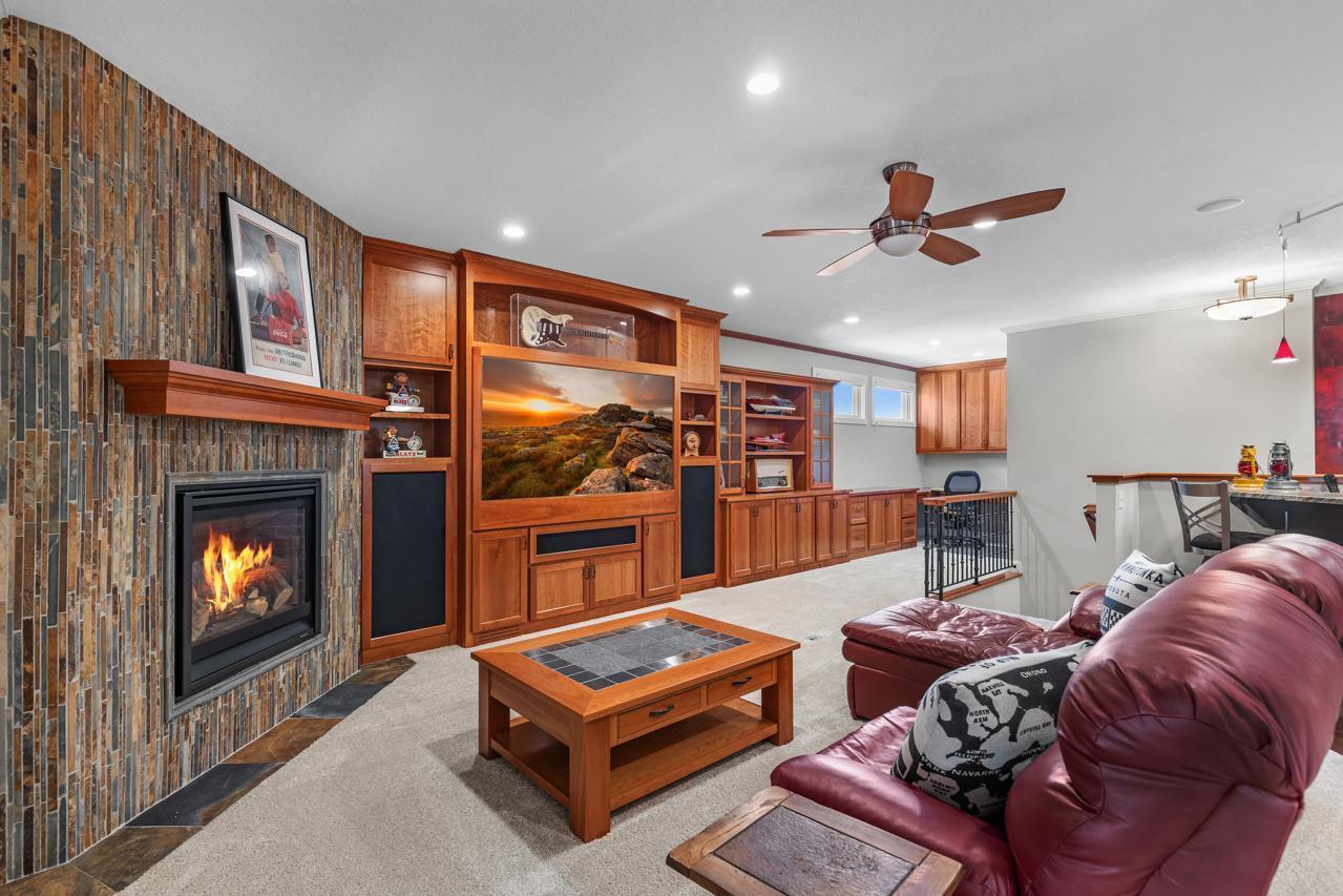 2172 Shadywood Road