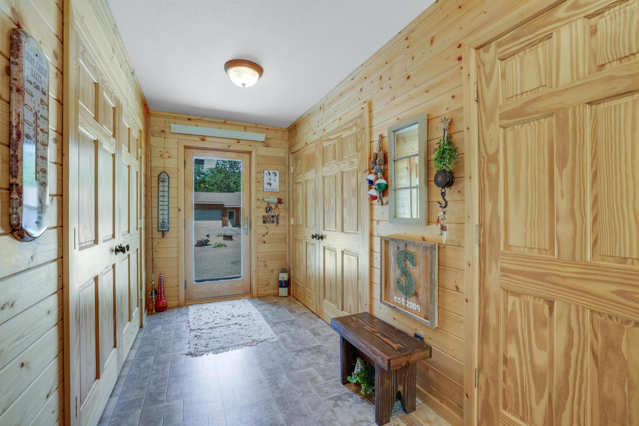 216 E Summit Ave.