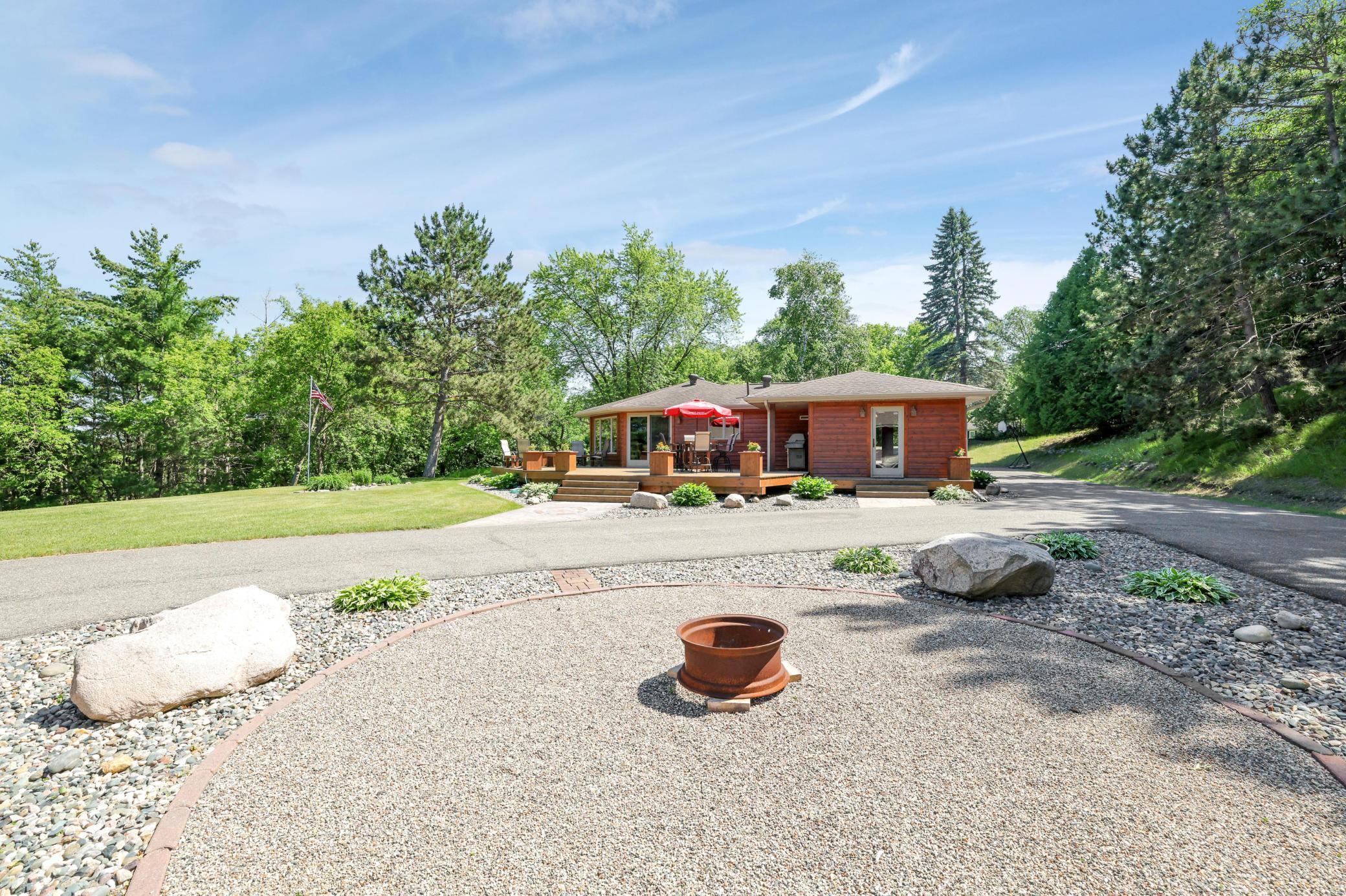 216 E Summit Ave.