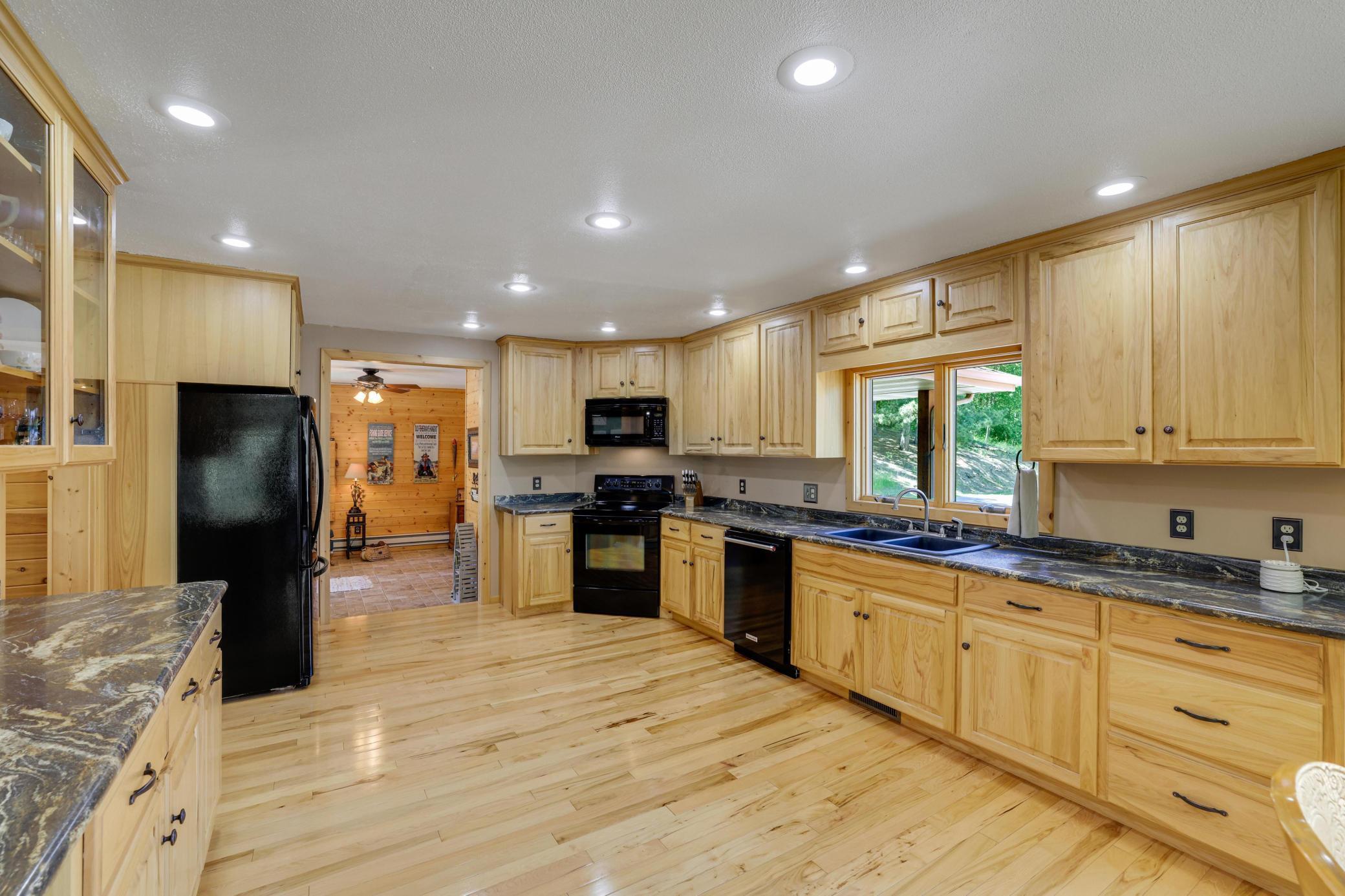 216 E Summit Ave.