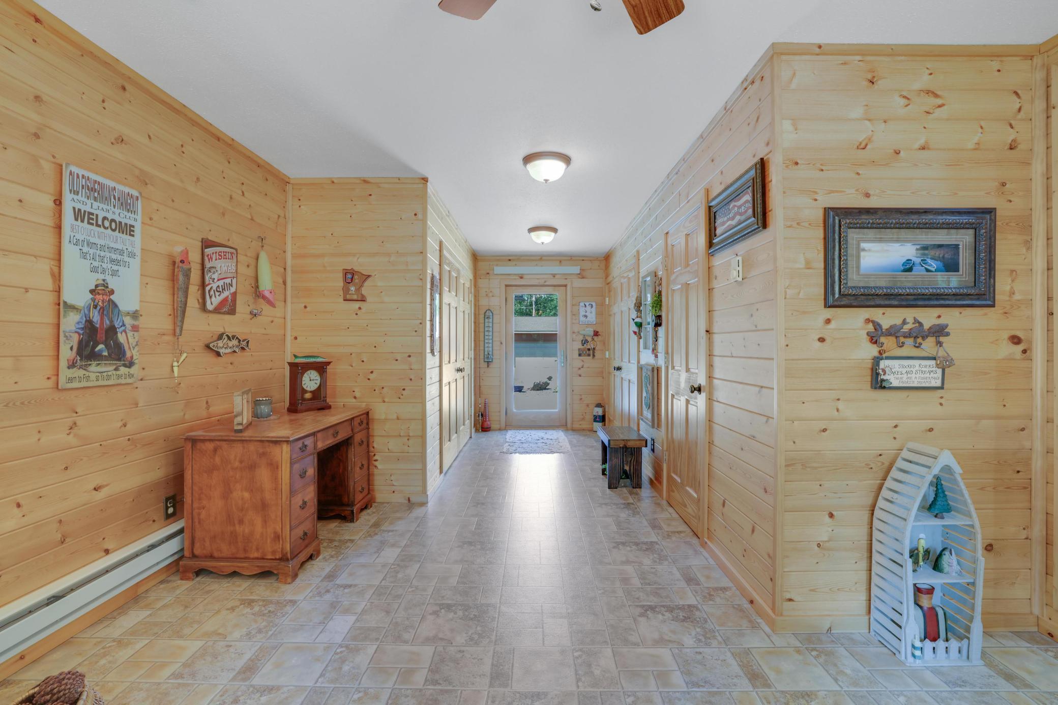 216 E Summit Ave.
