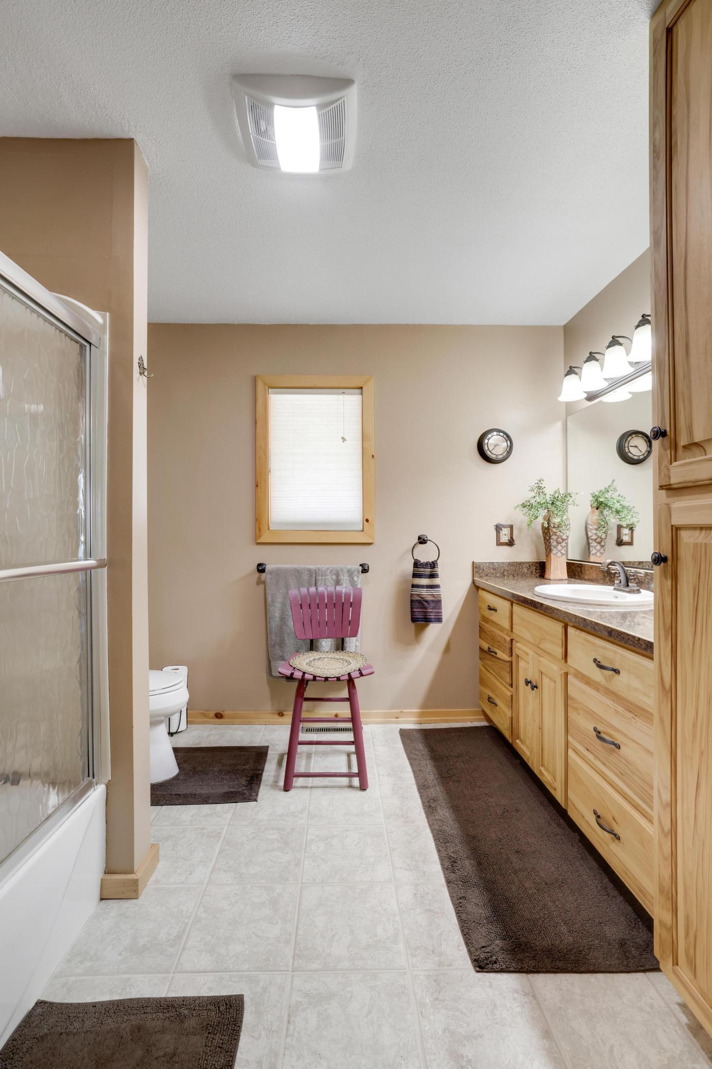 216 E Summit Ave.