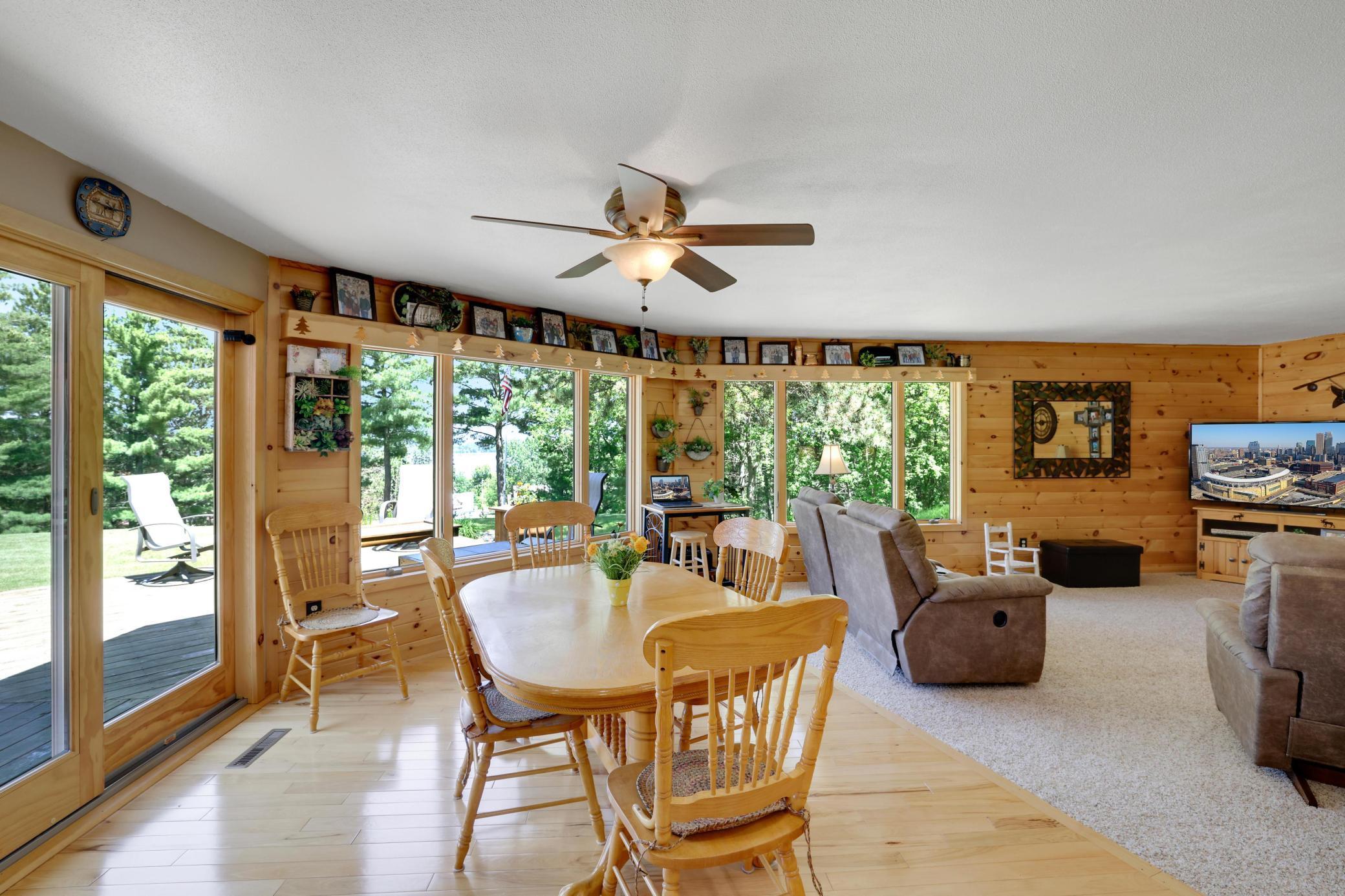 216 E Summit Ave.