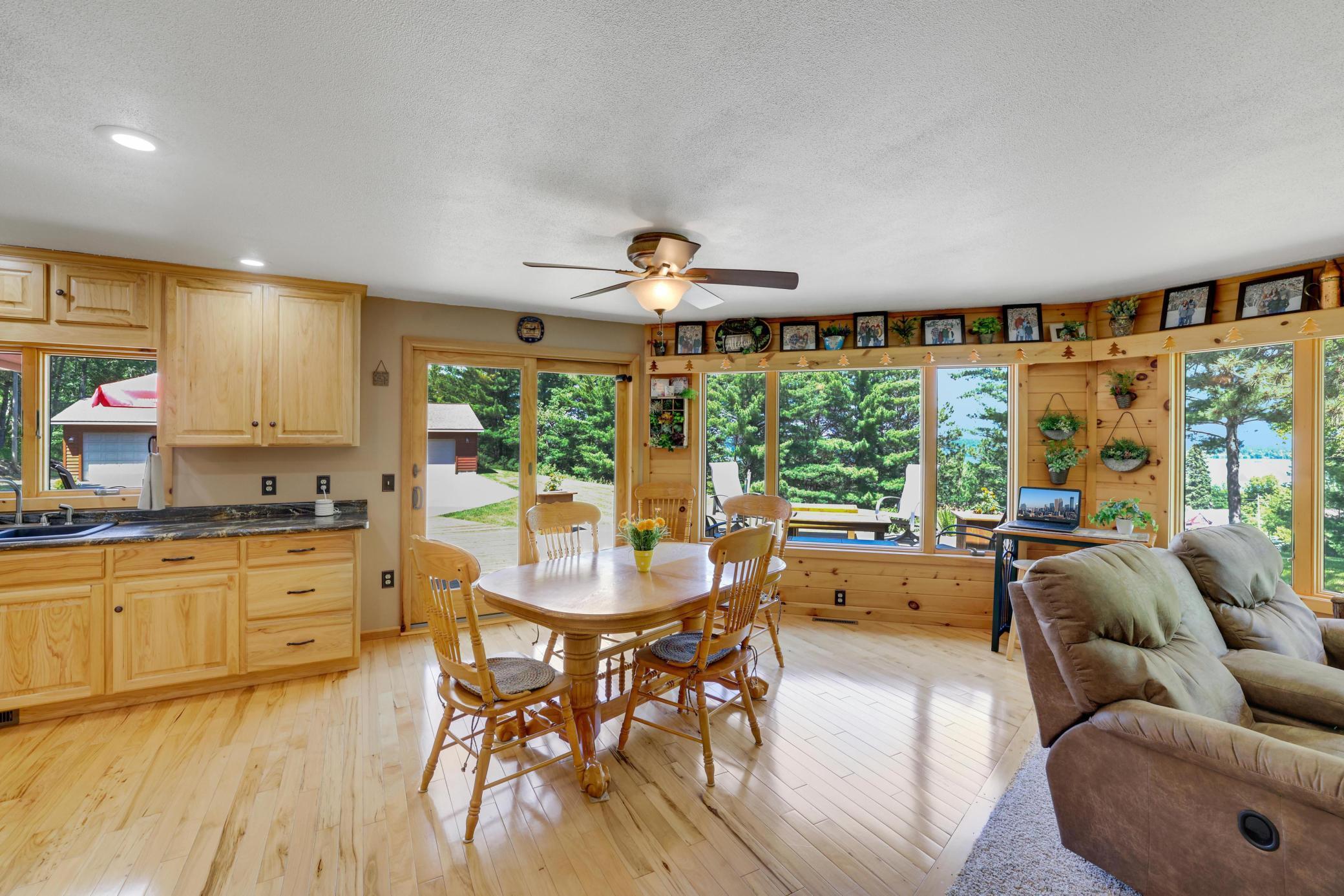 216 E Summit Ave.