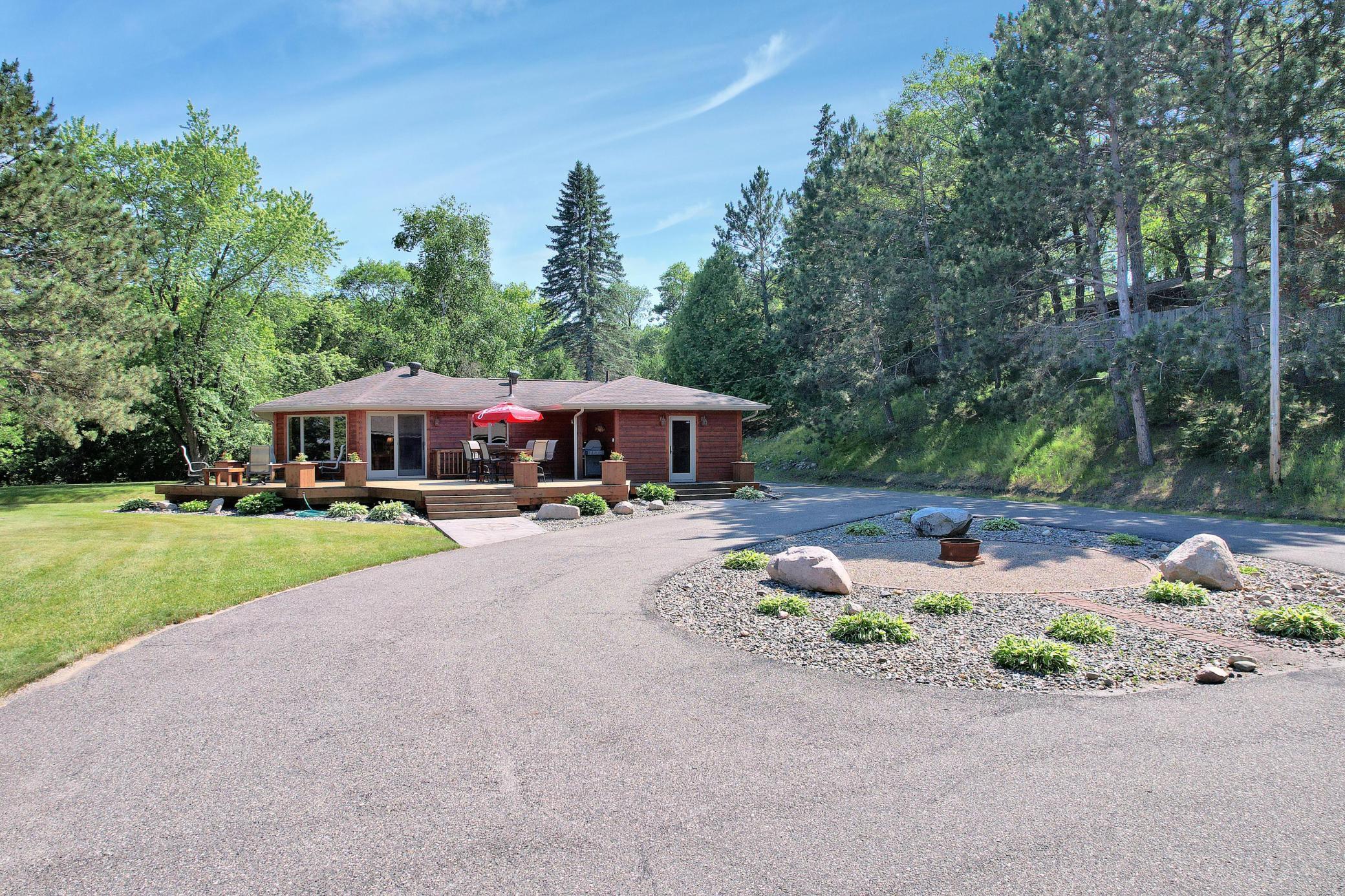 216 E Summit Ave.