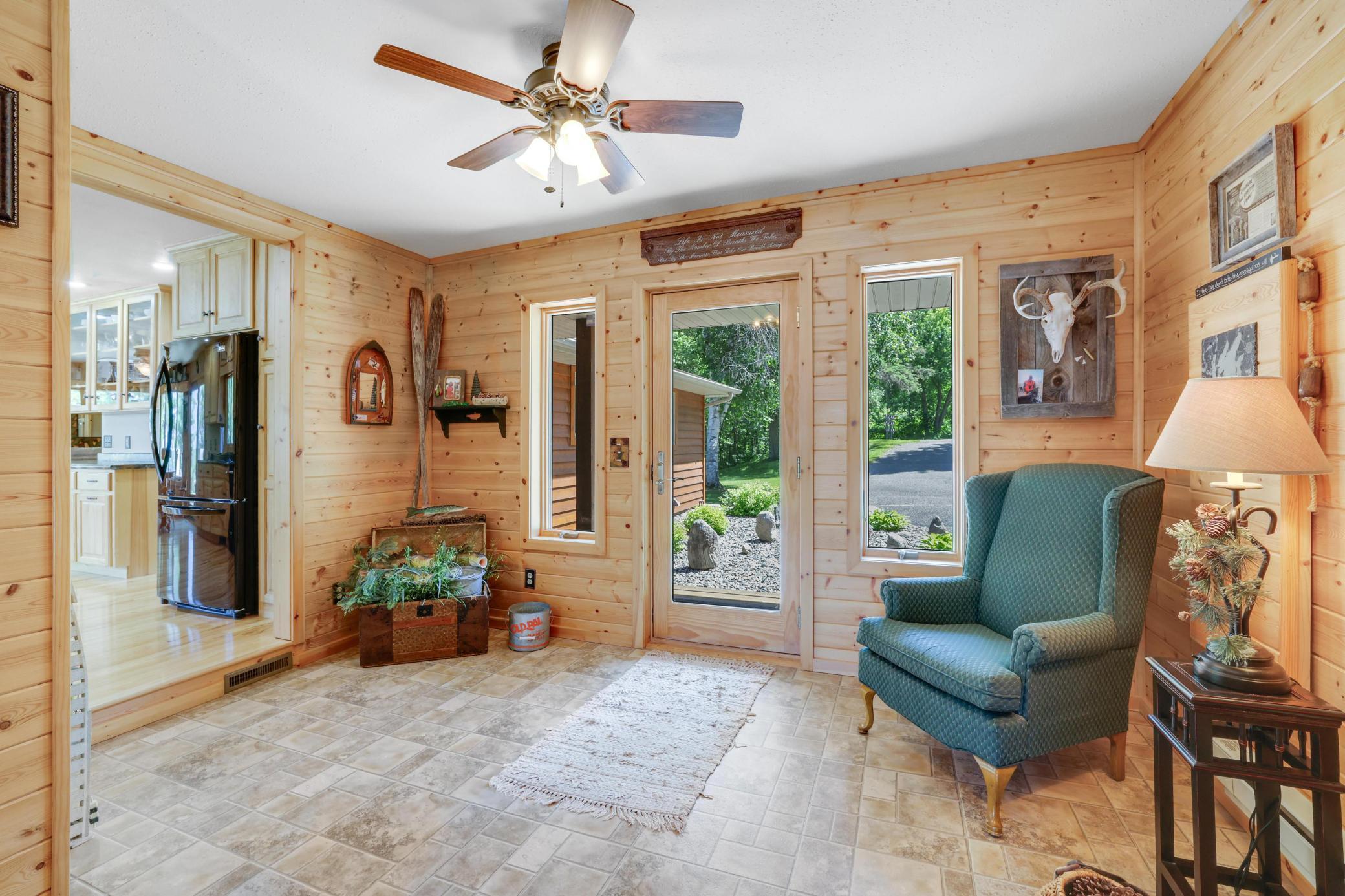 216 E Summit Ave.