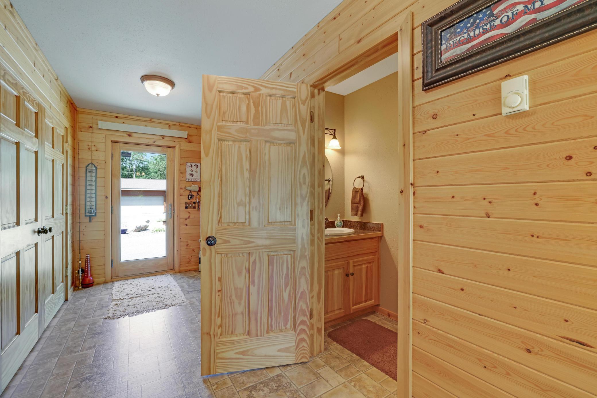216 E Summit Ave.