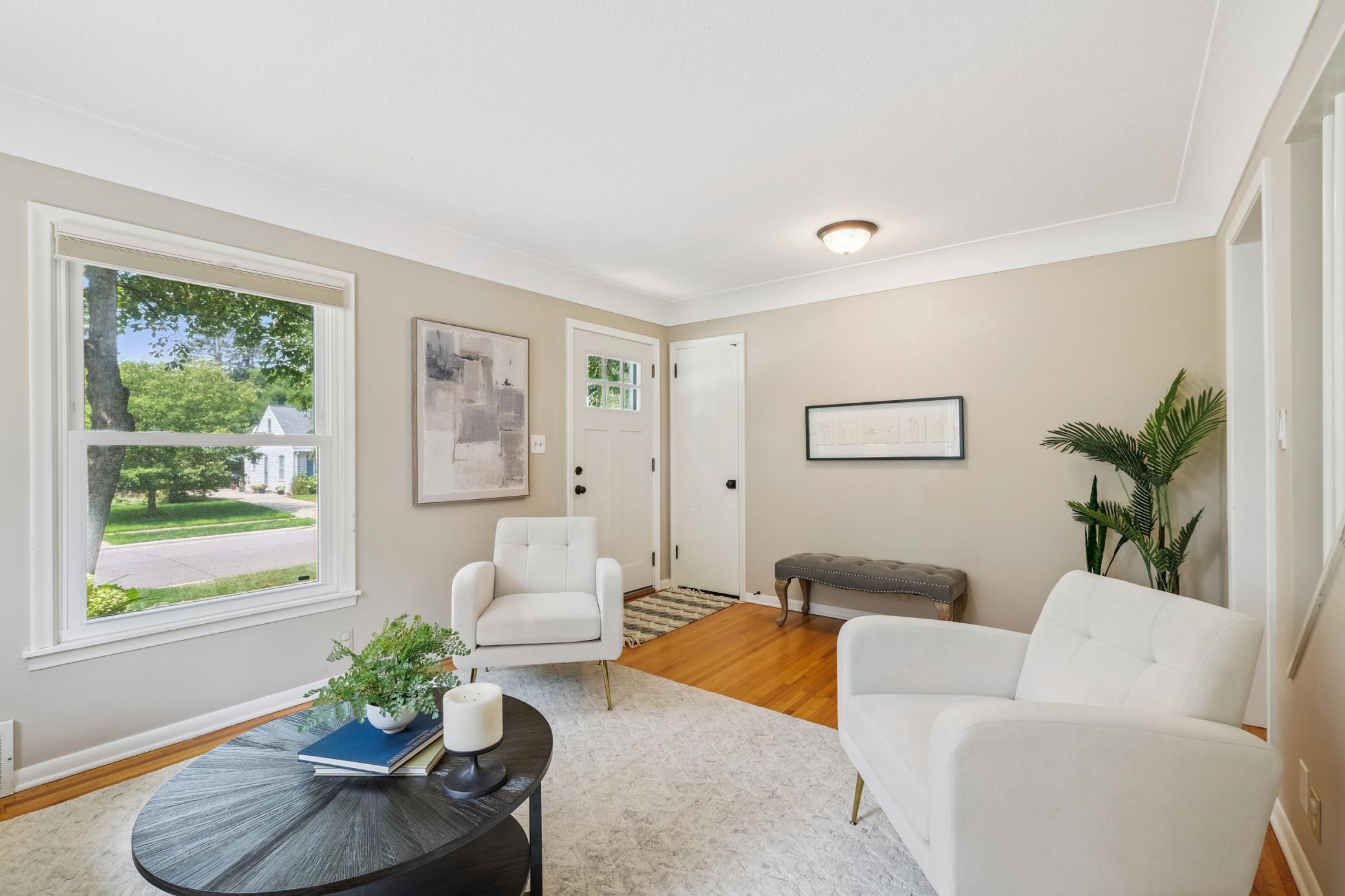 3035 Brunswick Avenue S