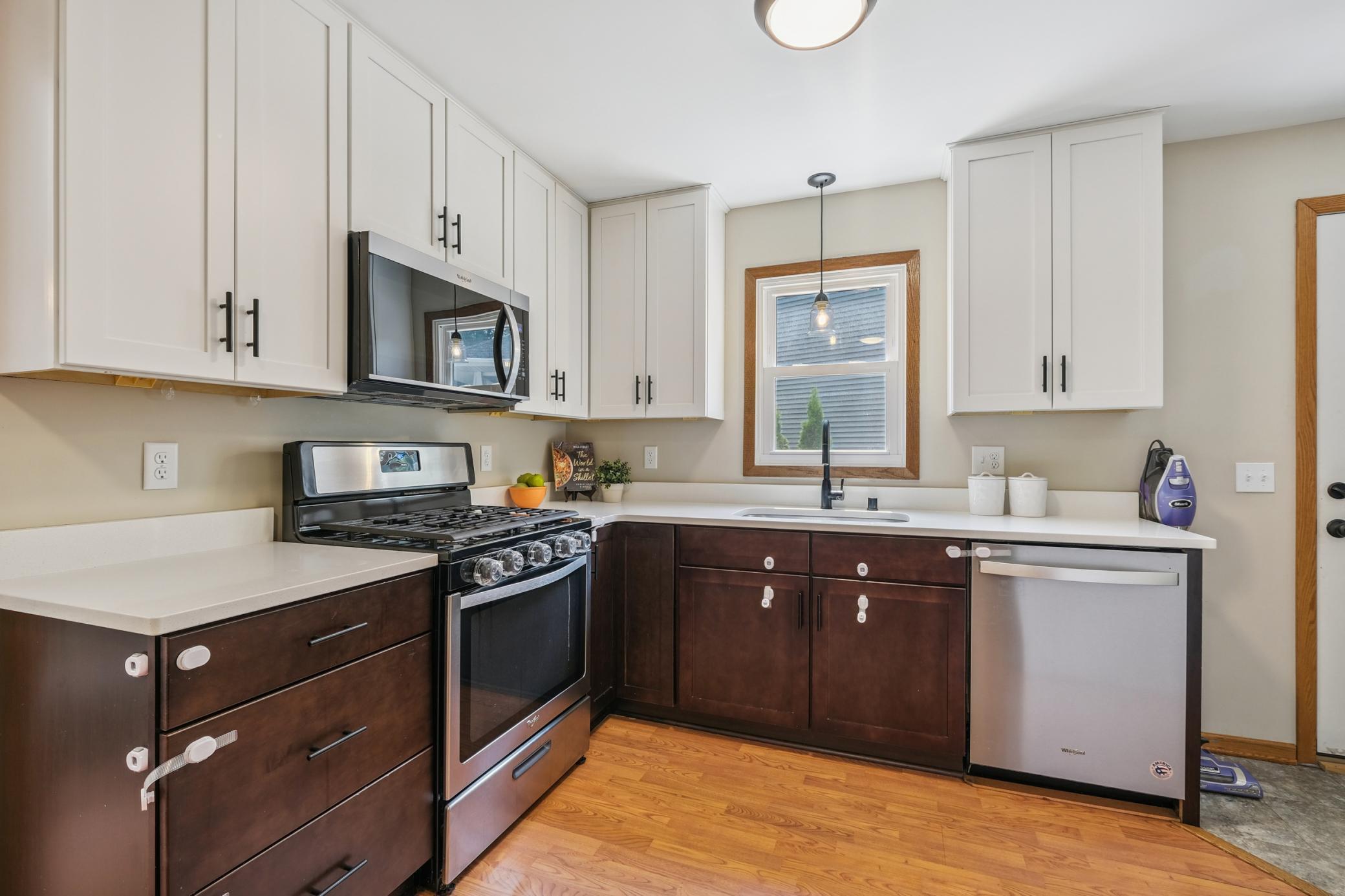 3035 Brunswick Avenue S