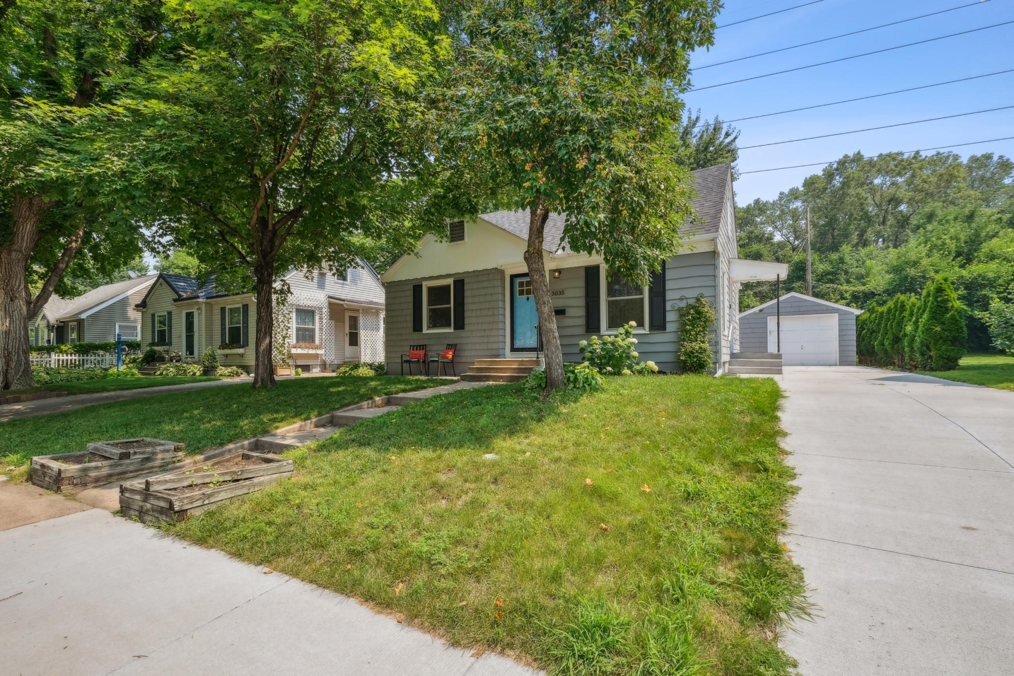 3035 Brunswick Avenue S