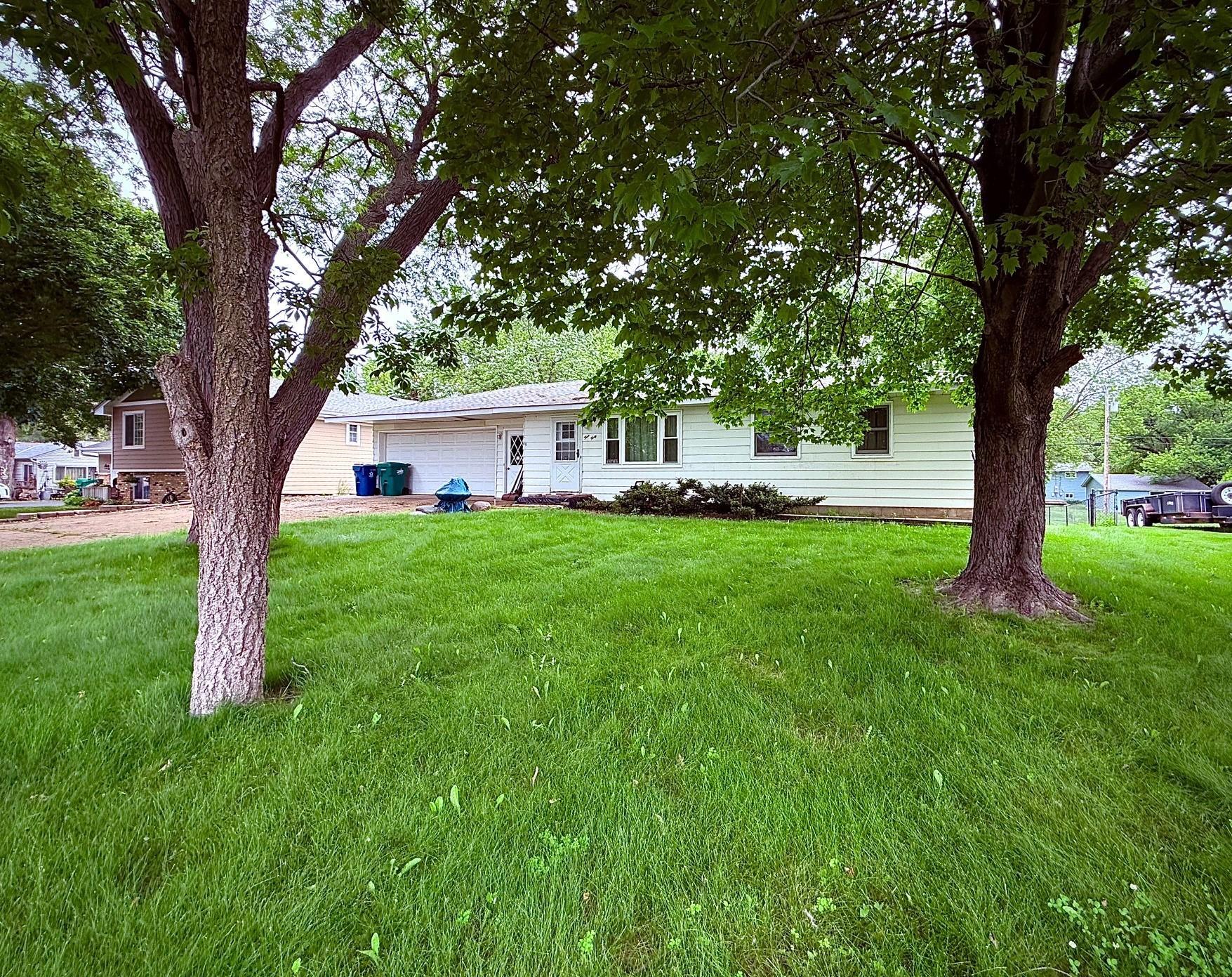 340 Ranchview Lane N