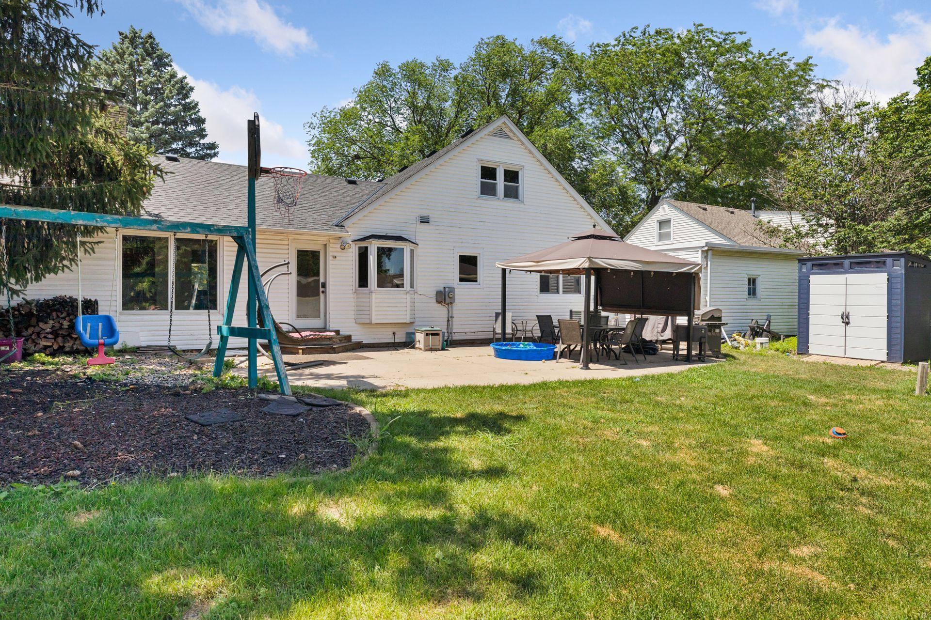 311 Lincoln Avenue N