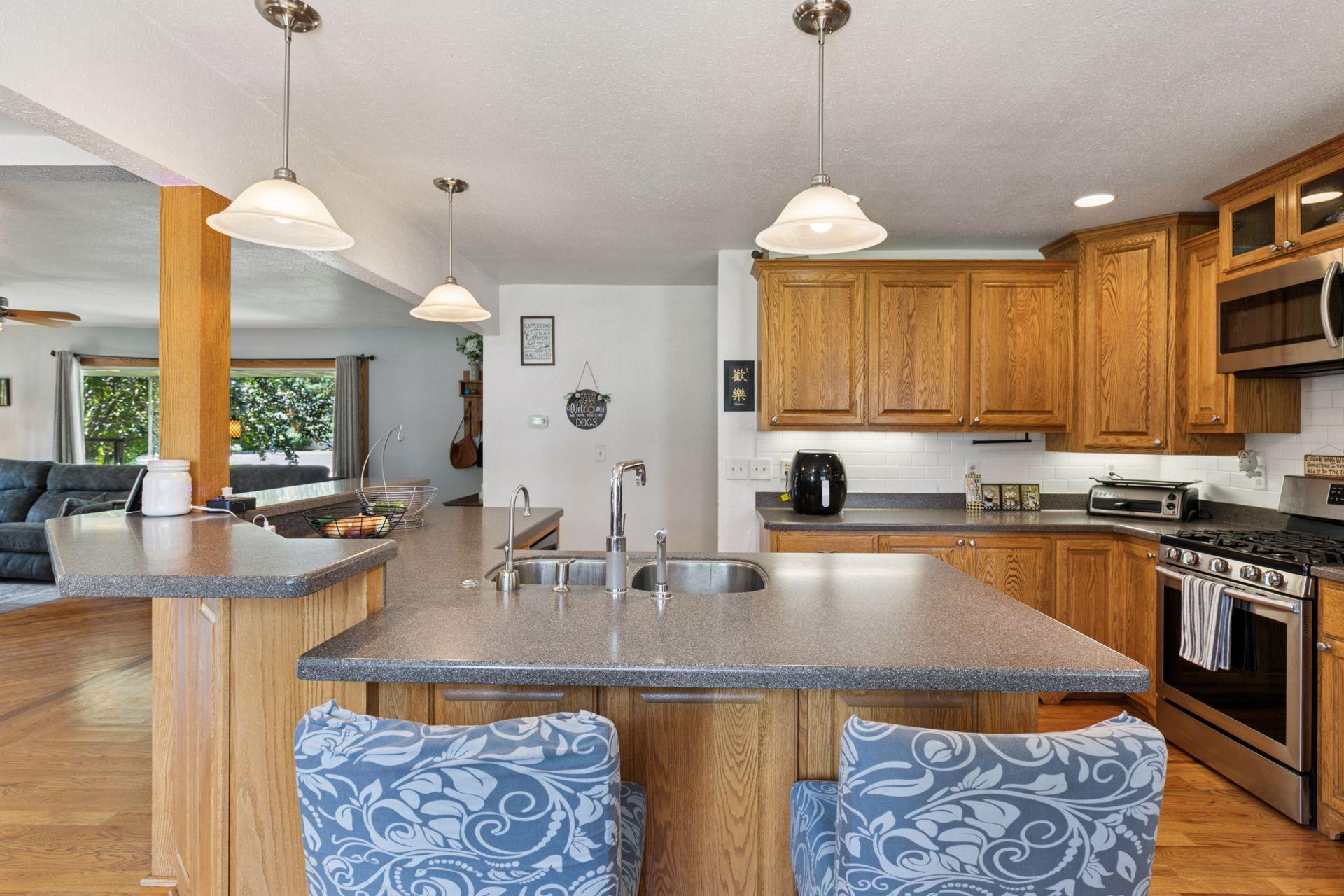 311 Lincoln Avenue N