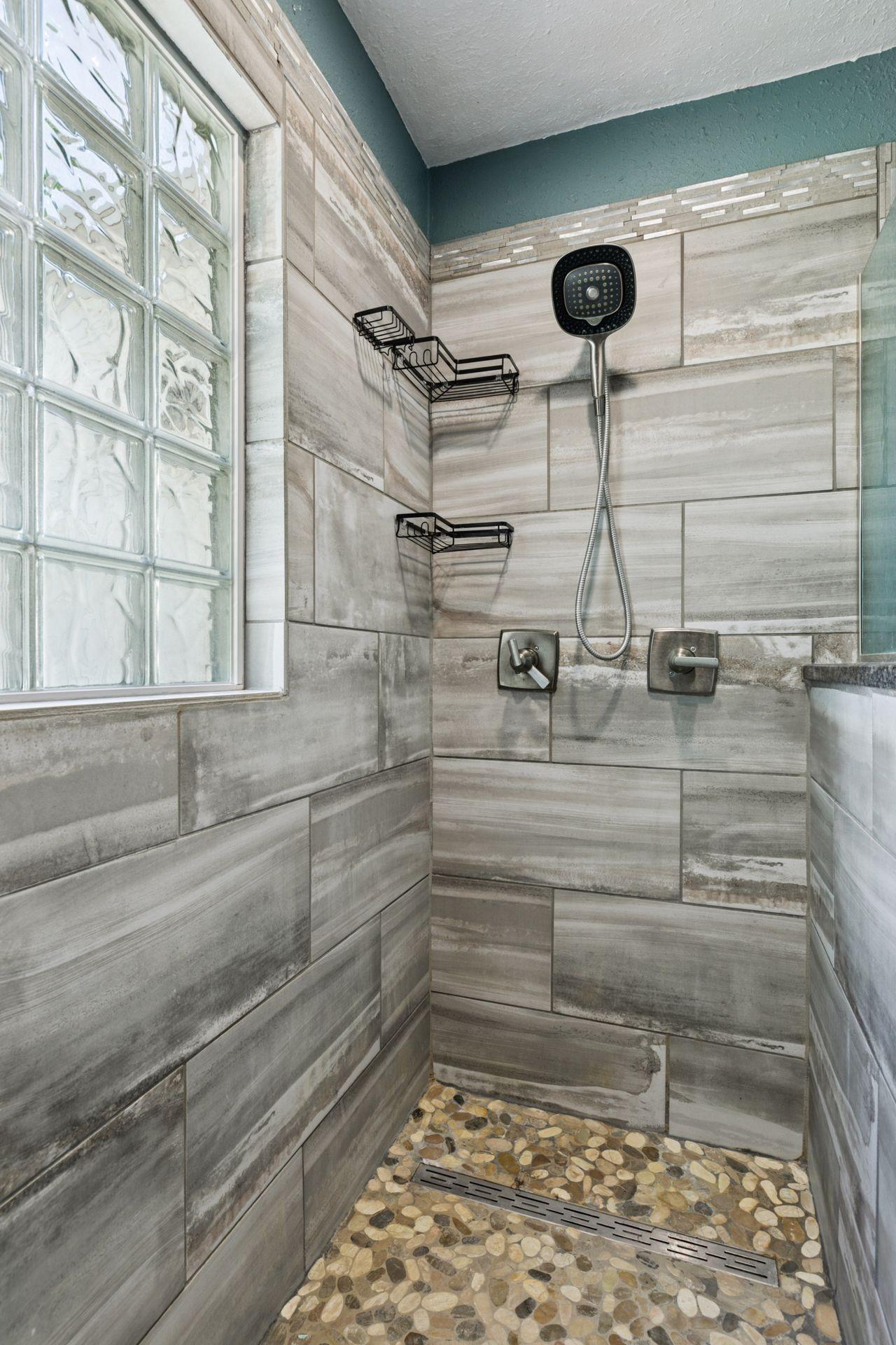 311 Lincoln Avenue N