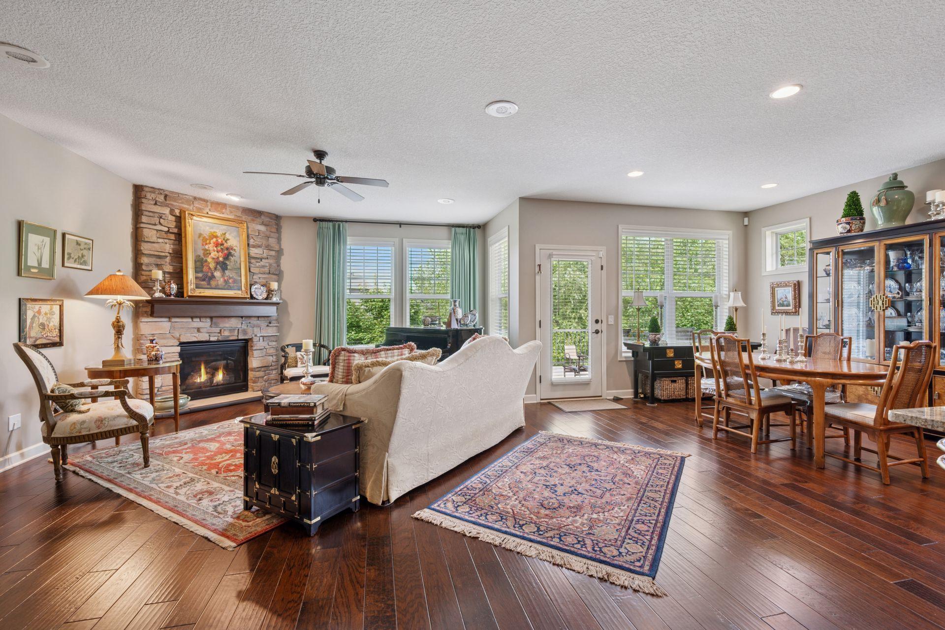 3068 Cypress Circle N