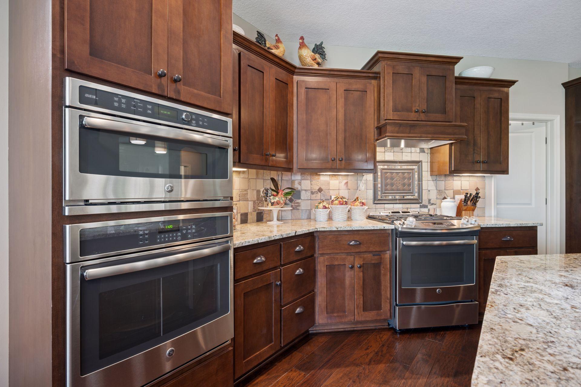 3068 Cypress Circle N