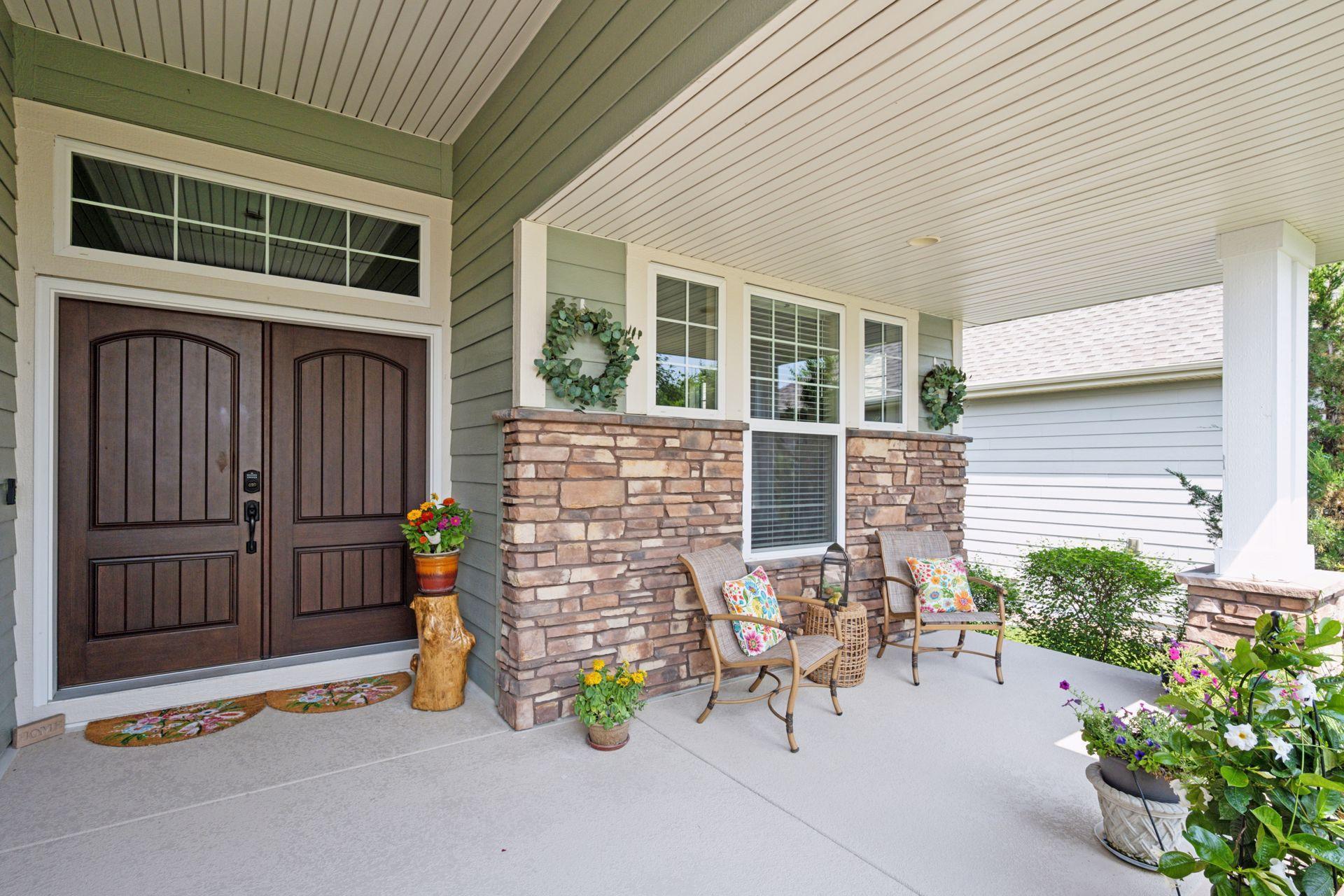 3068 Cypress Circle N