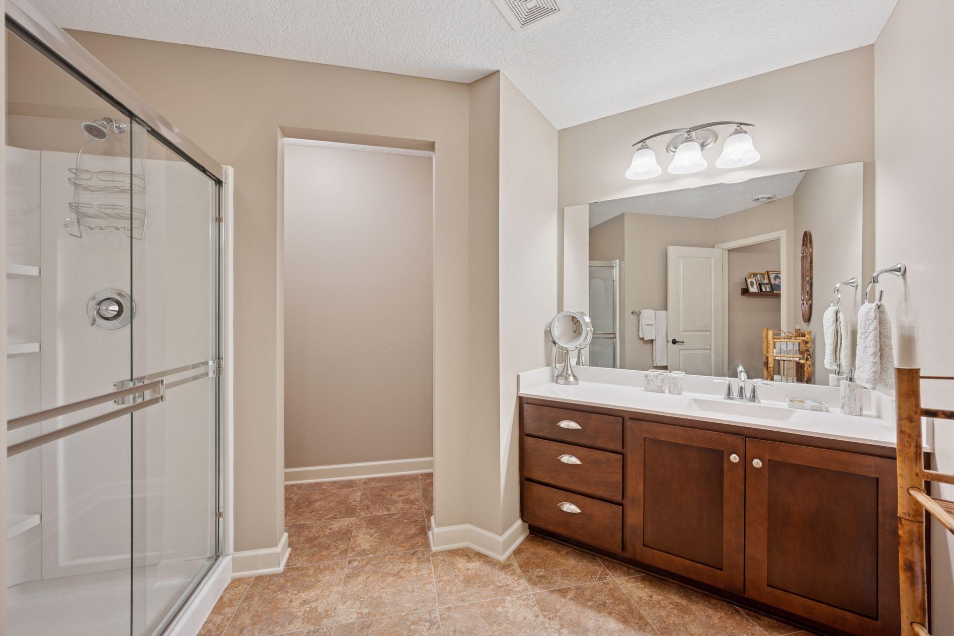 3068 Cypress Circle N