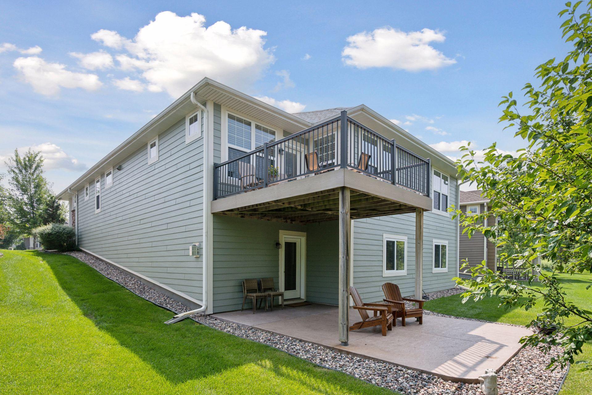 3068 Cypress Circle N