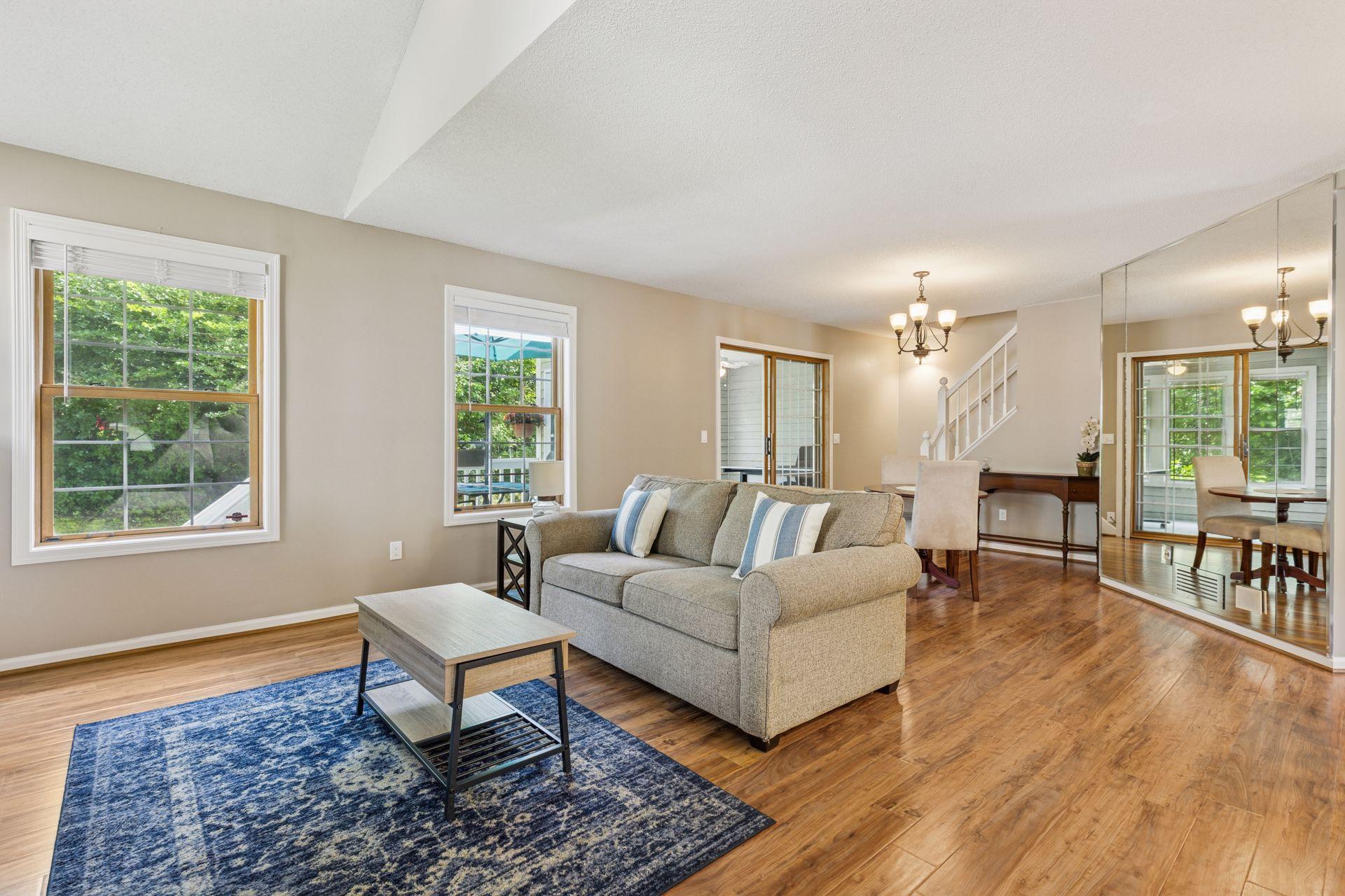 17137 Sandy Lane