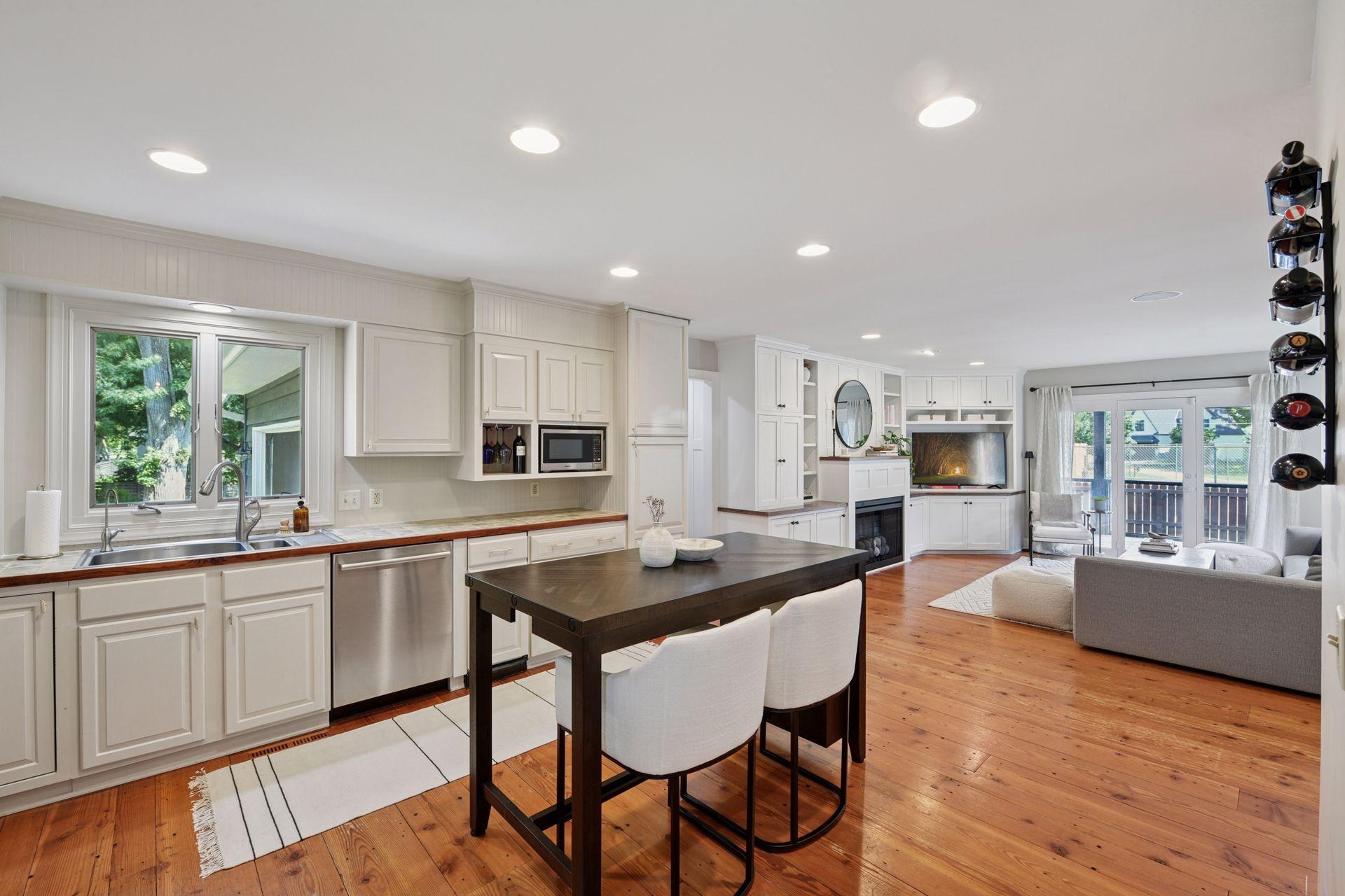 4285 Jefferson Street