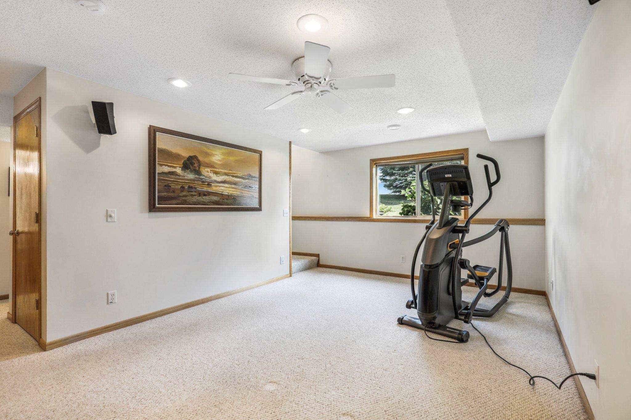 10450 64th Way NE