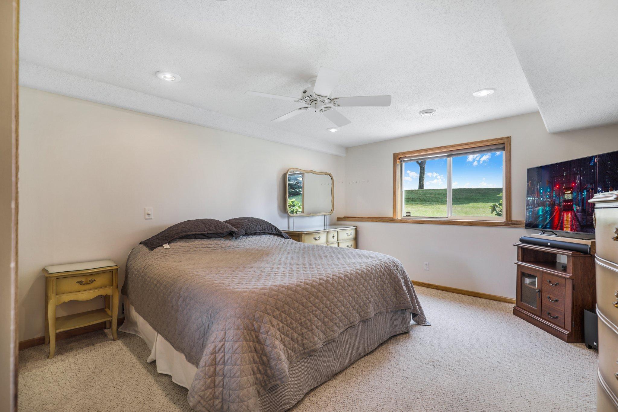 10450 64th Way NE
