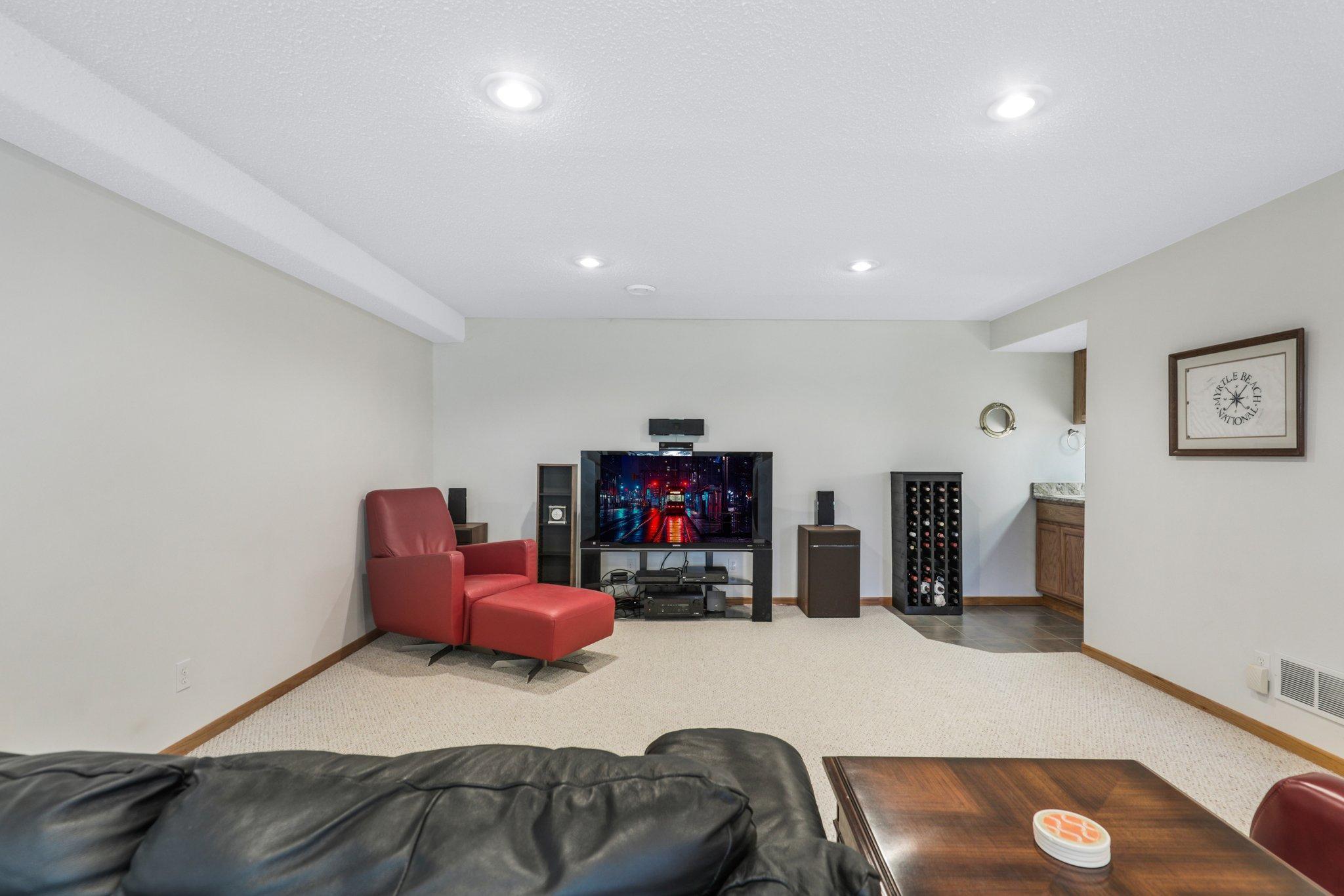 10450 64th Way NE