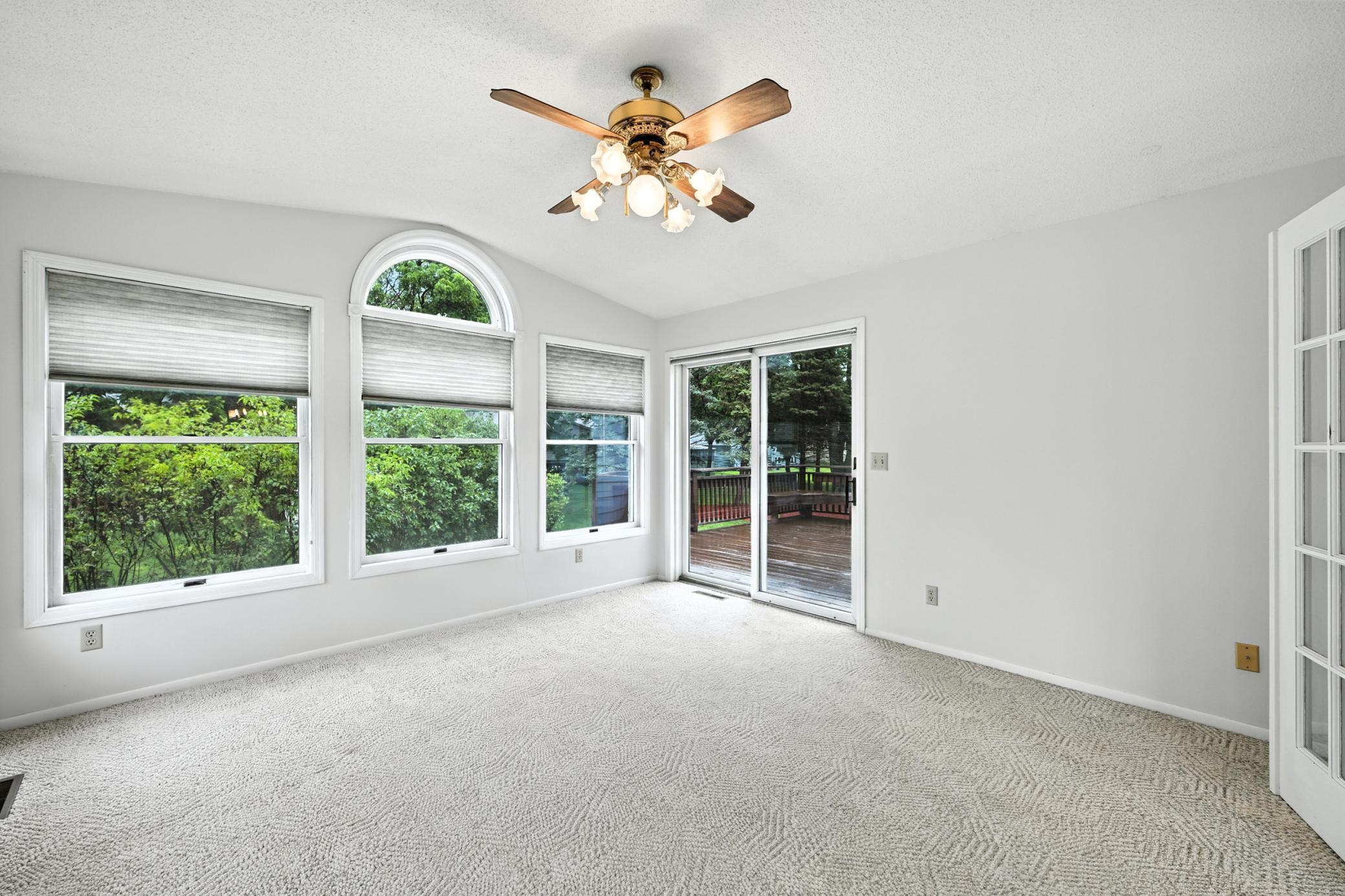 604 Valley View Lane