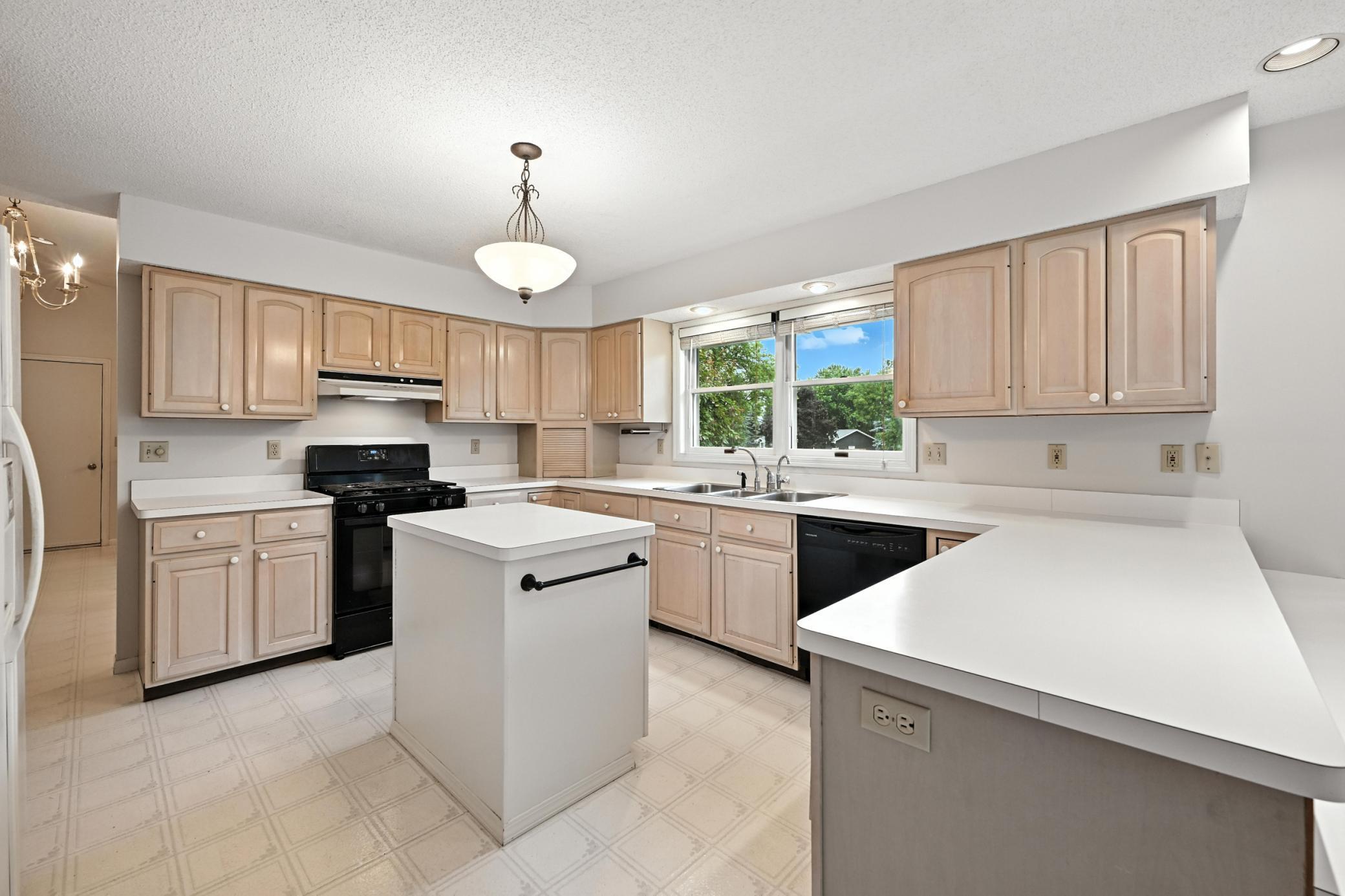 604 Valley View Lane