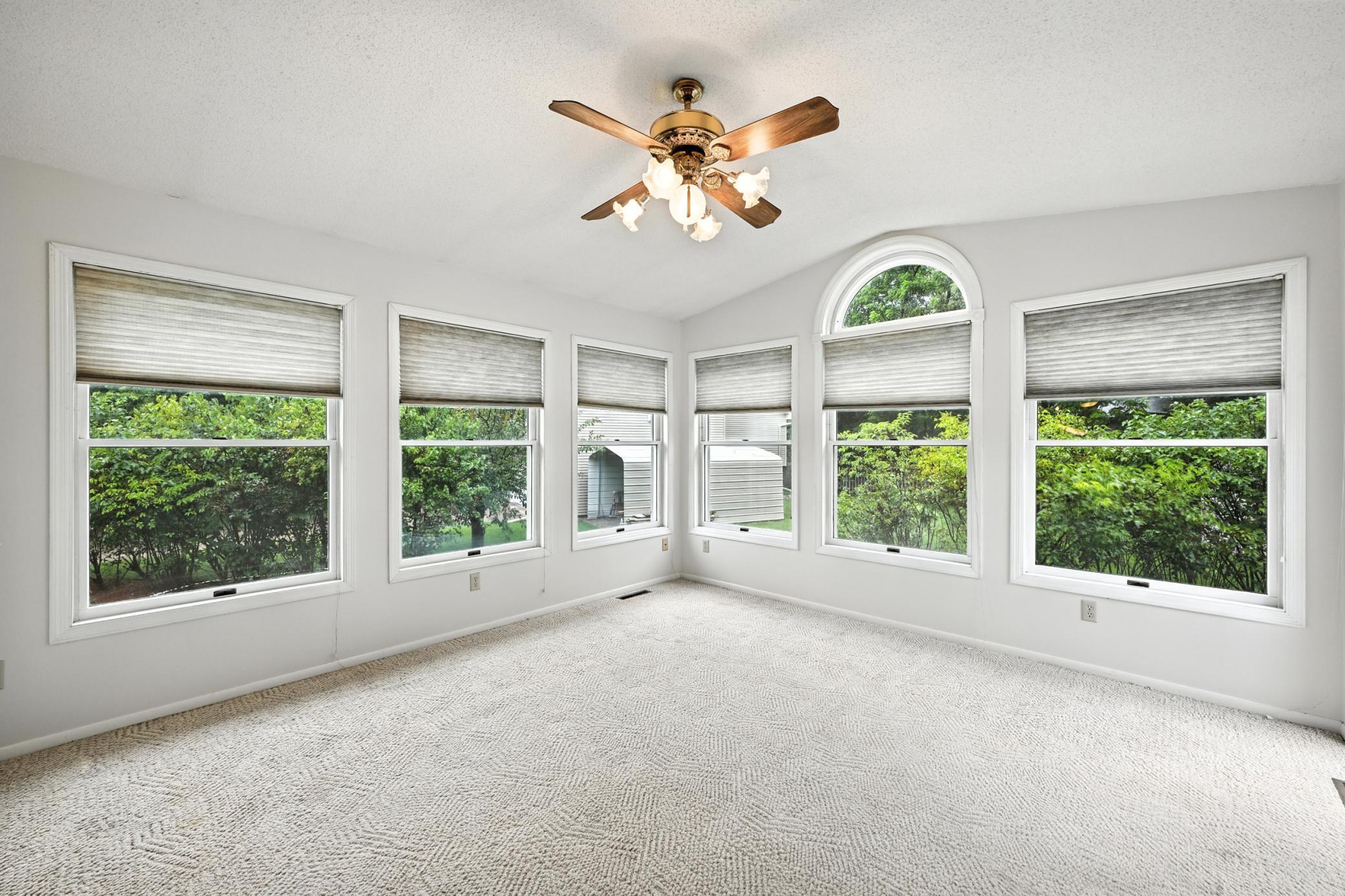 604 Valley View Lane