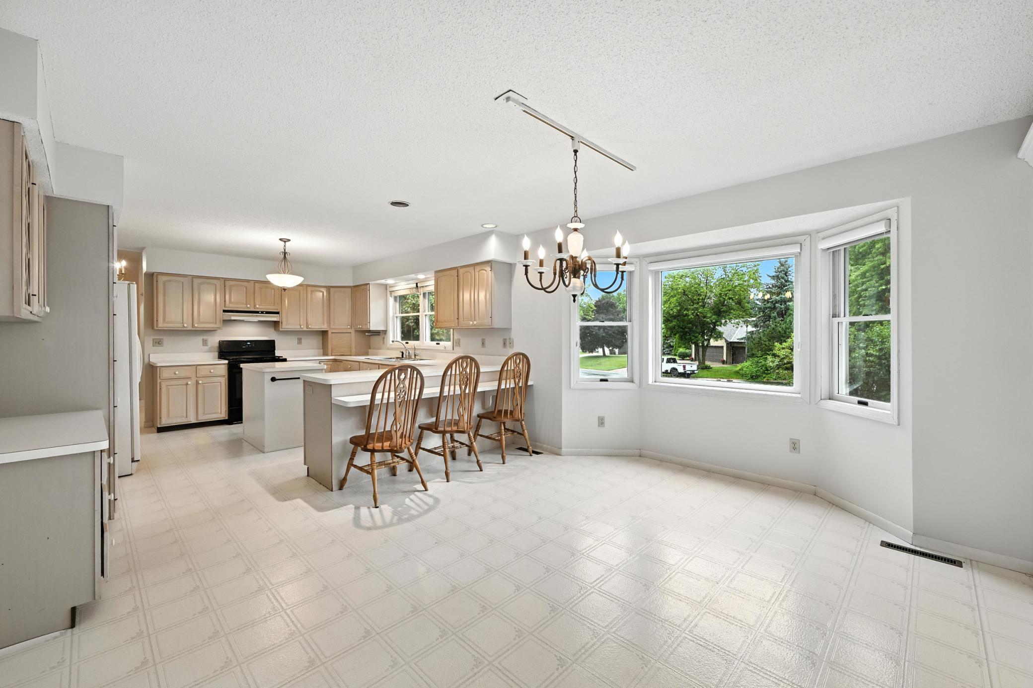 604 Valley View Lane