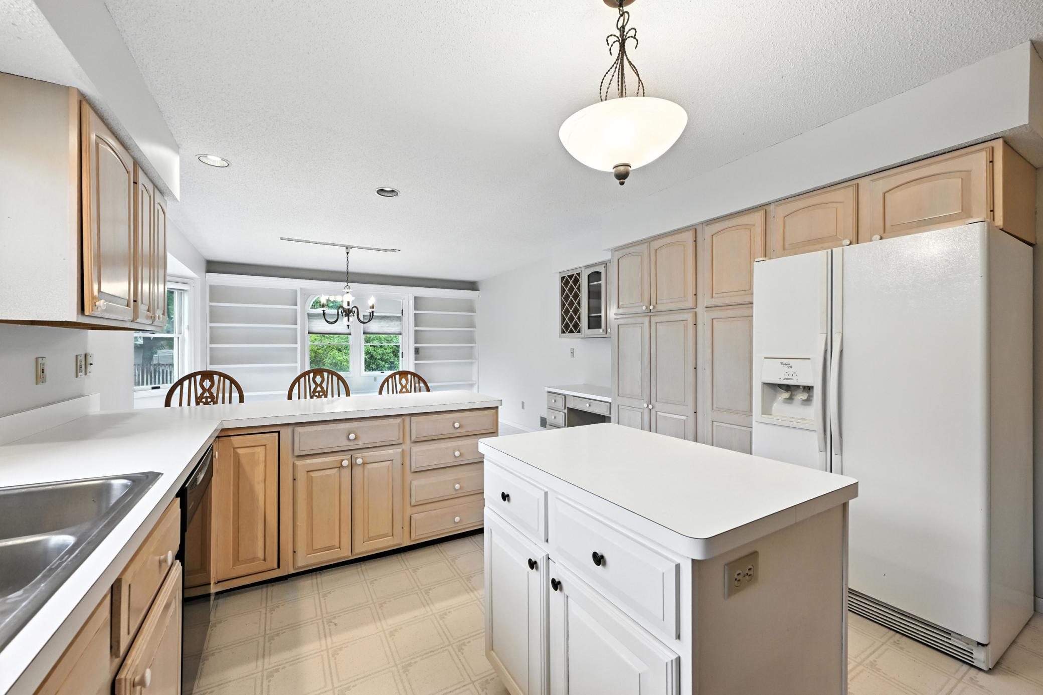 604 Valley View Lane