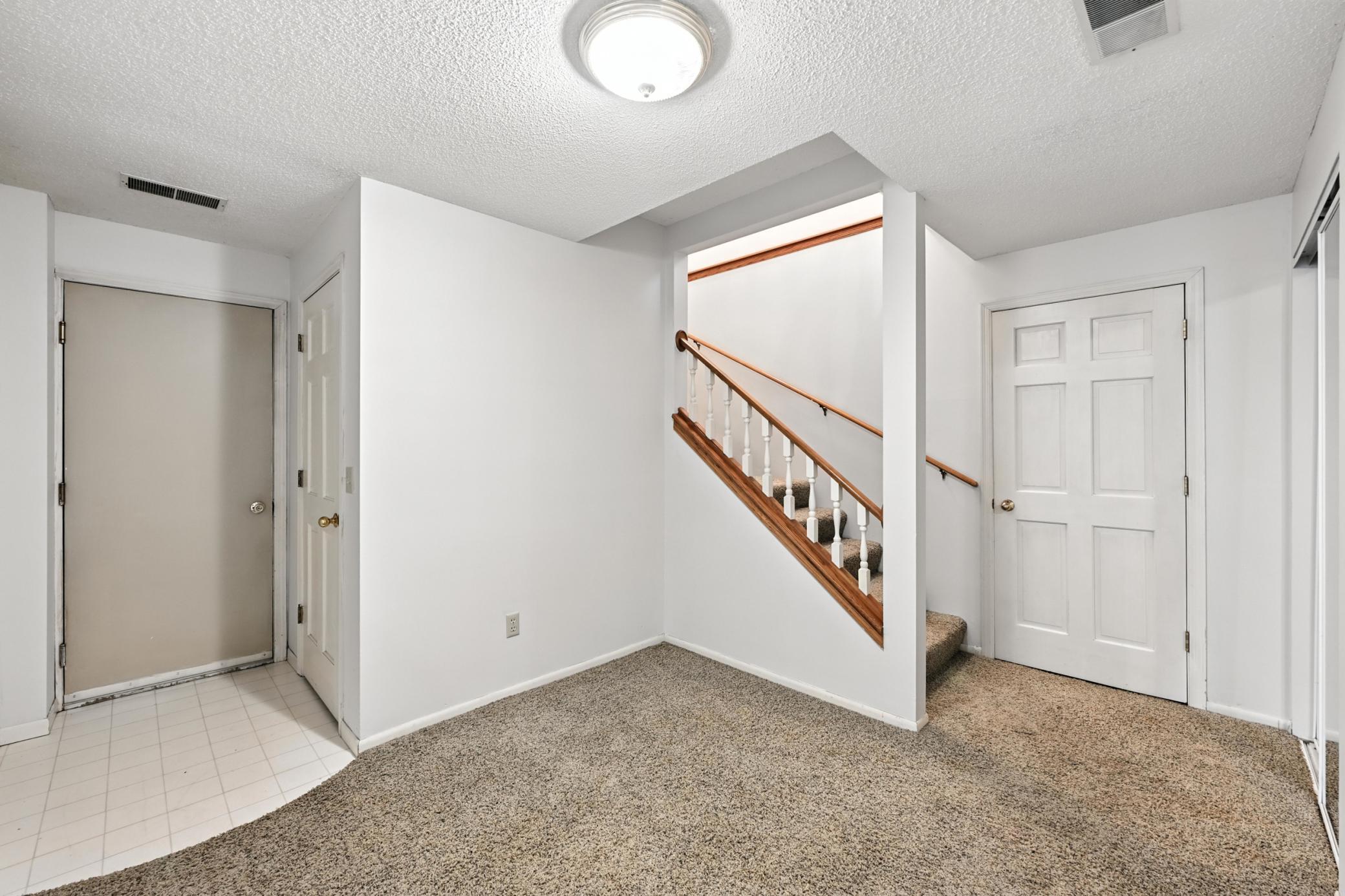 604 Valley View Lane