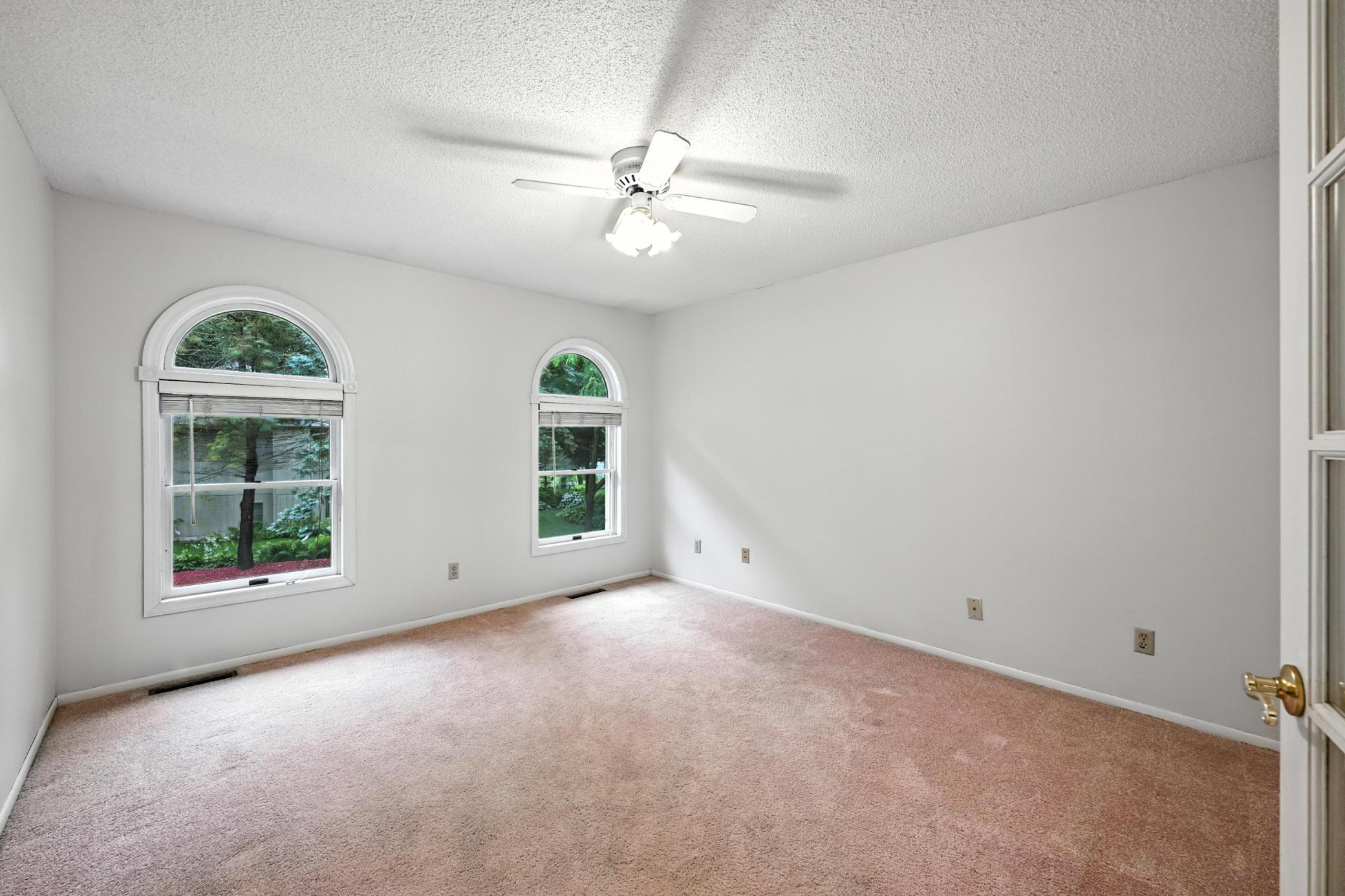 604 Valley View Lane