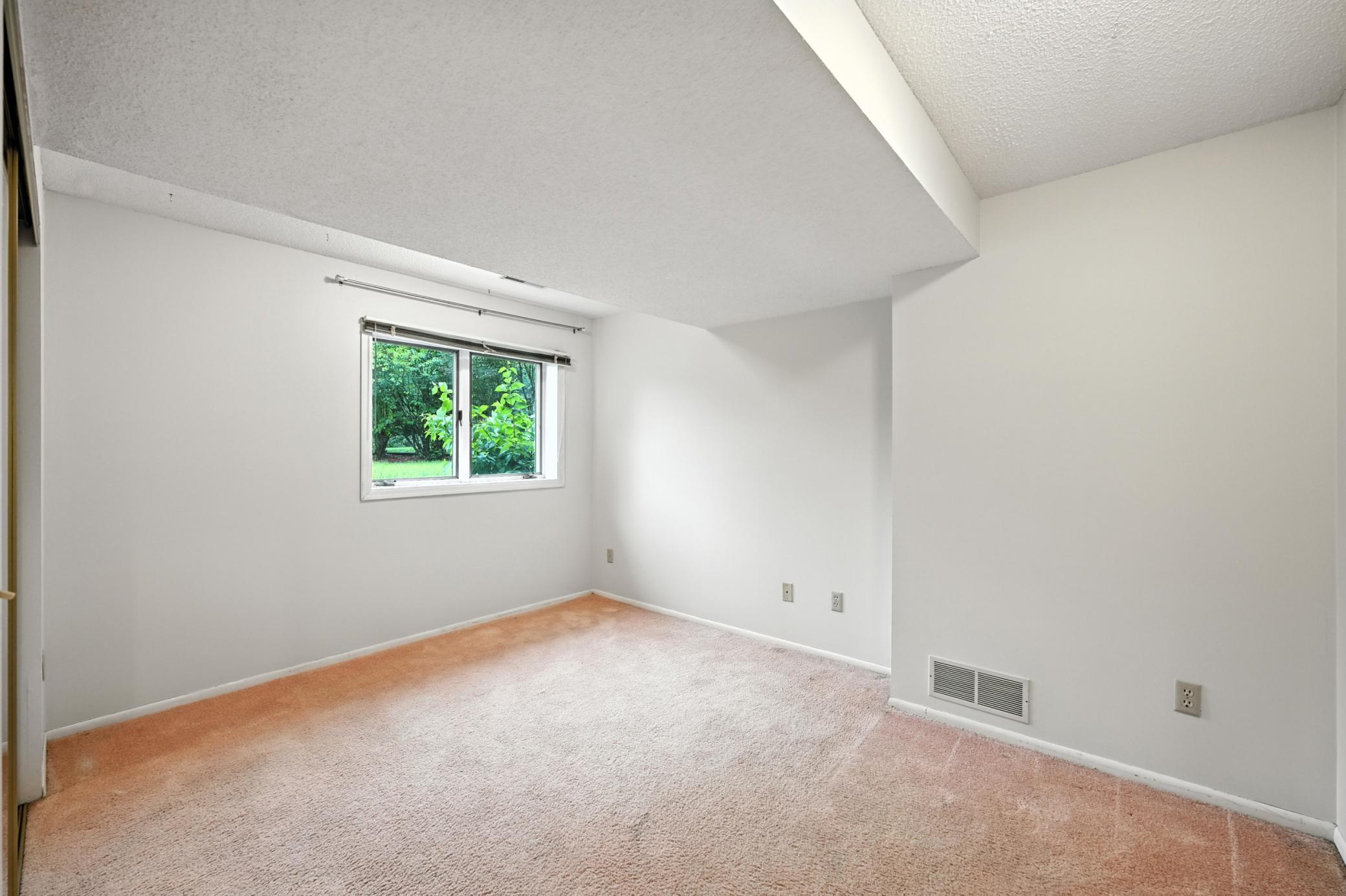 604 Valley View Lane