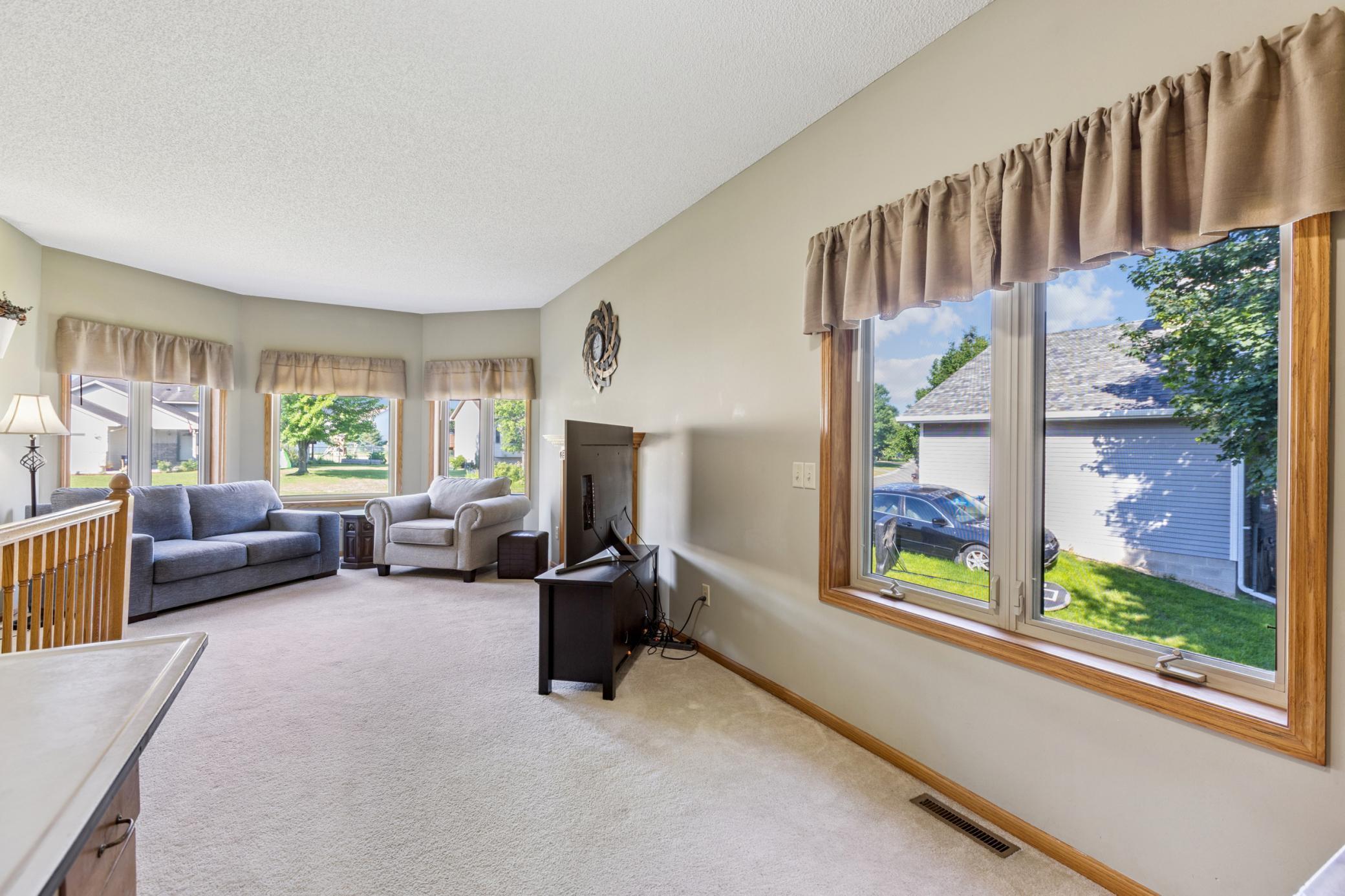 3659 Kahler Drive NE