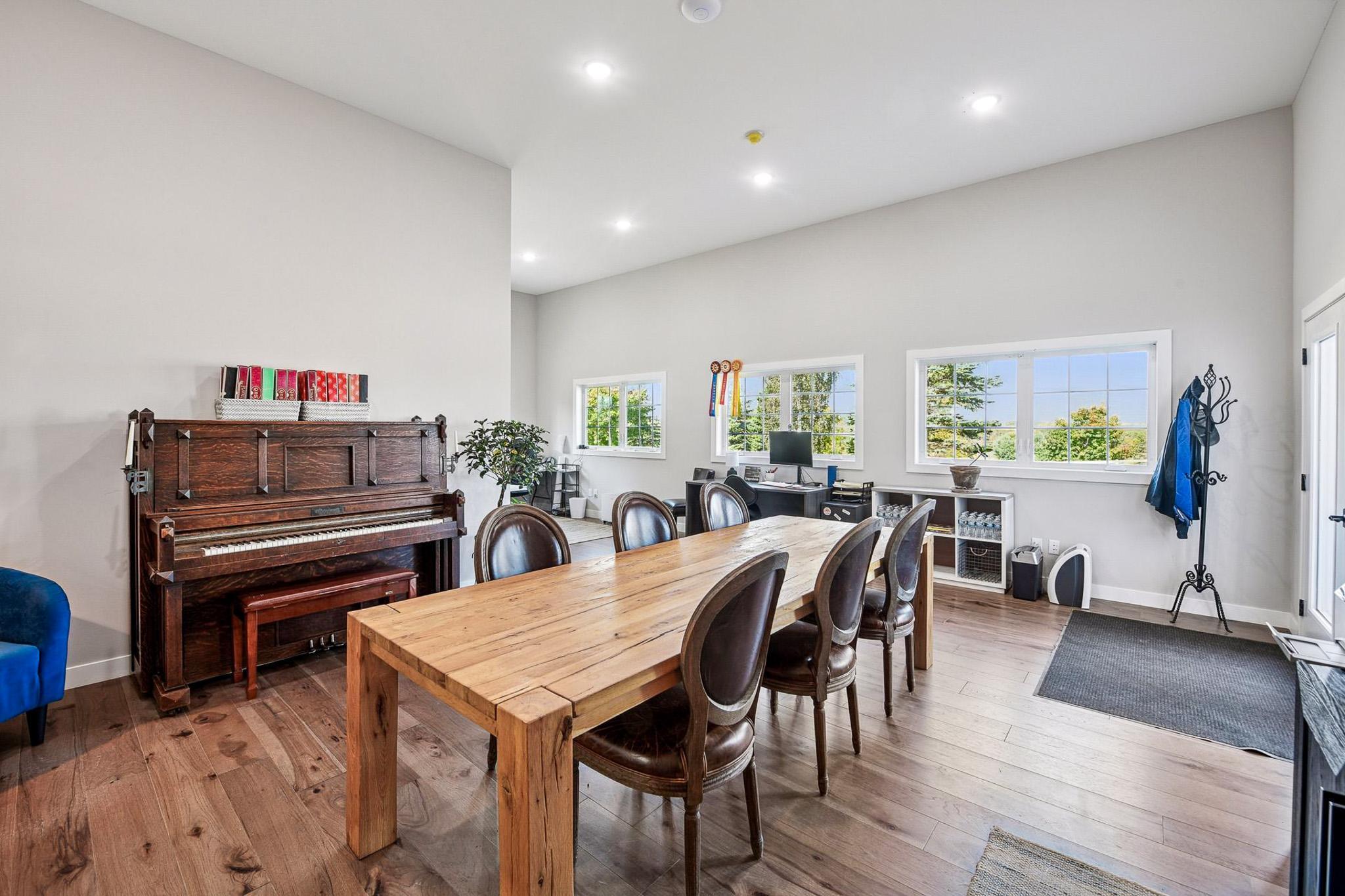 9685 County Road 13 SE