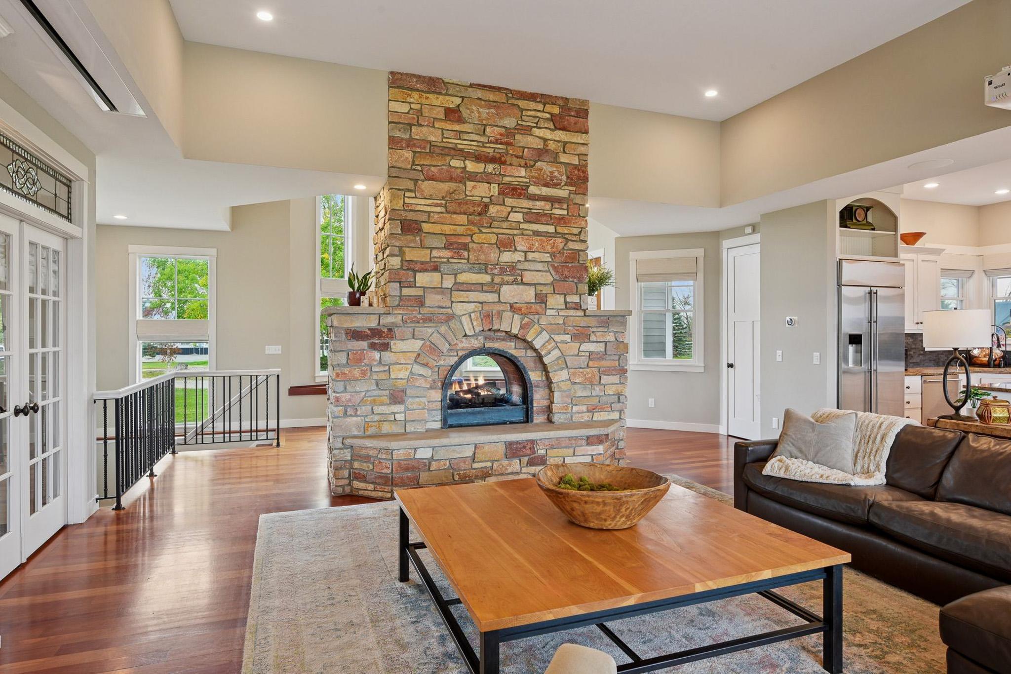 9685 County Road 13 SE