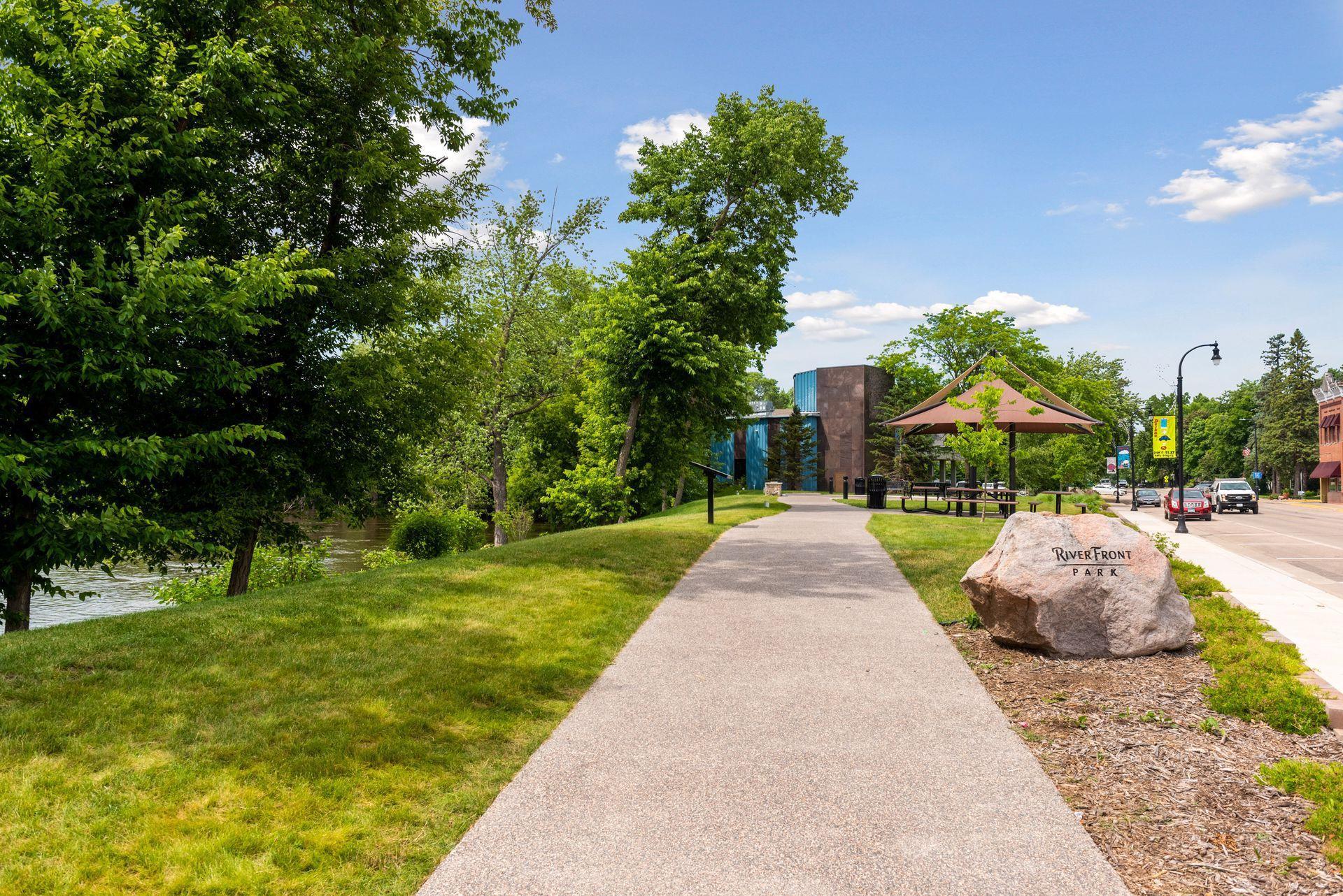 9685 County Road 13 SE